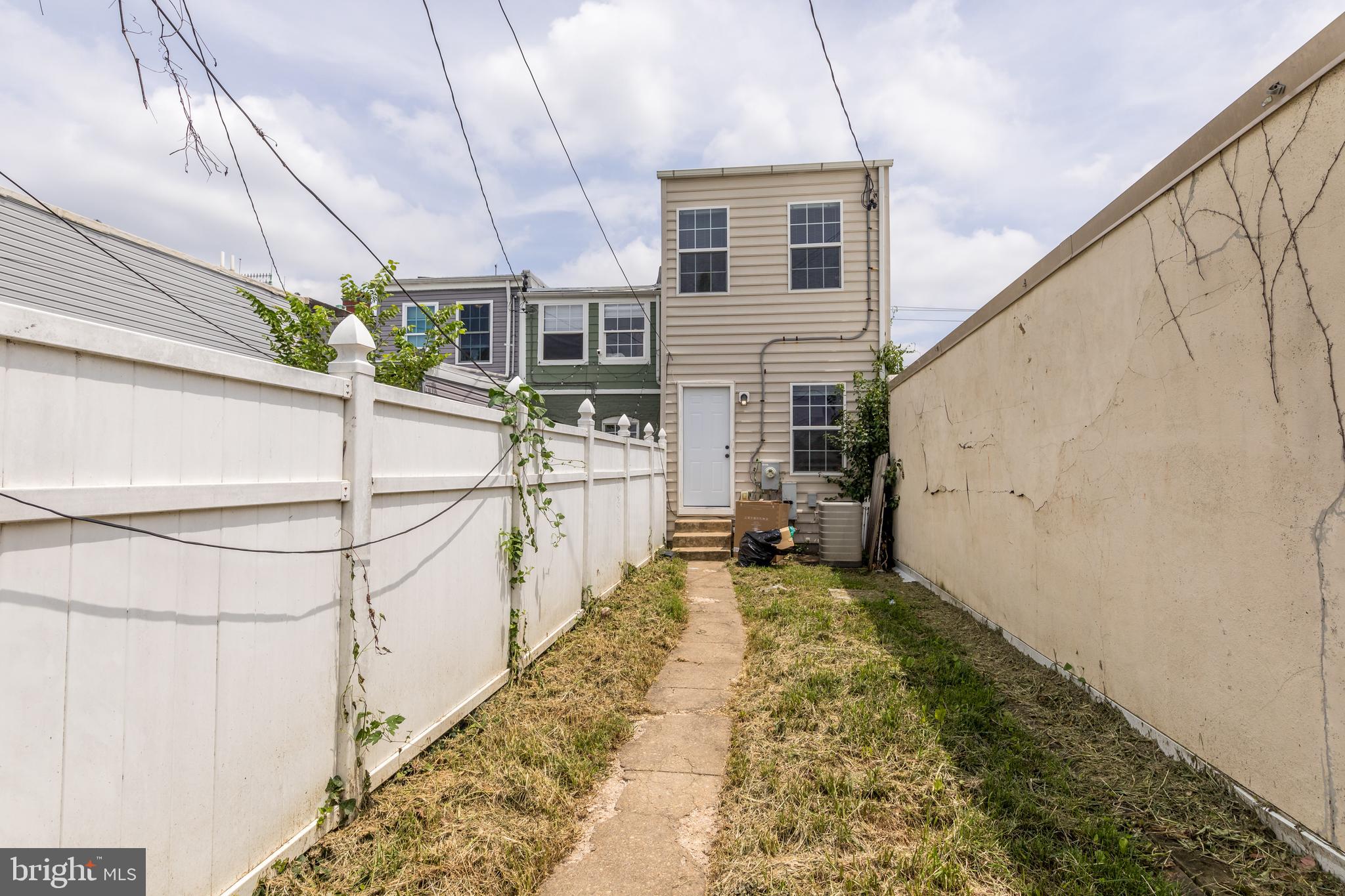 HAMPDEN HISTORIC DISTRICT - Residential