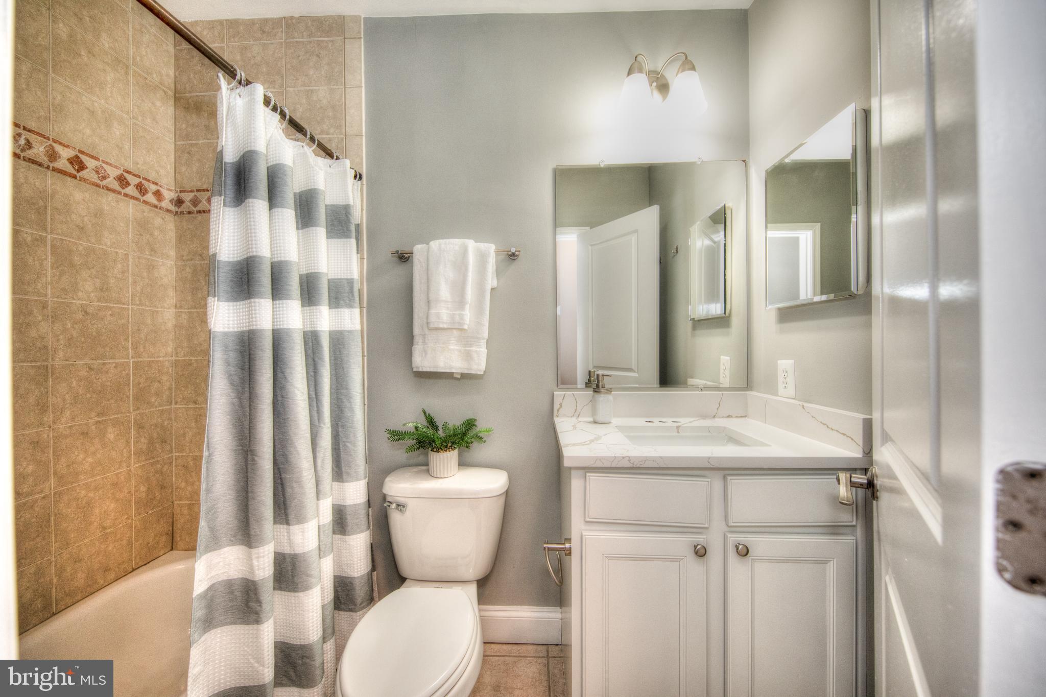 HAMPDEN HISTORIC DISTRICT - Residential