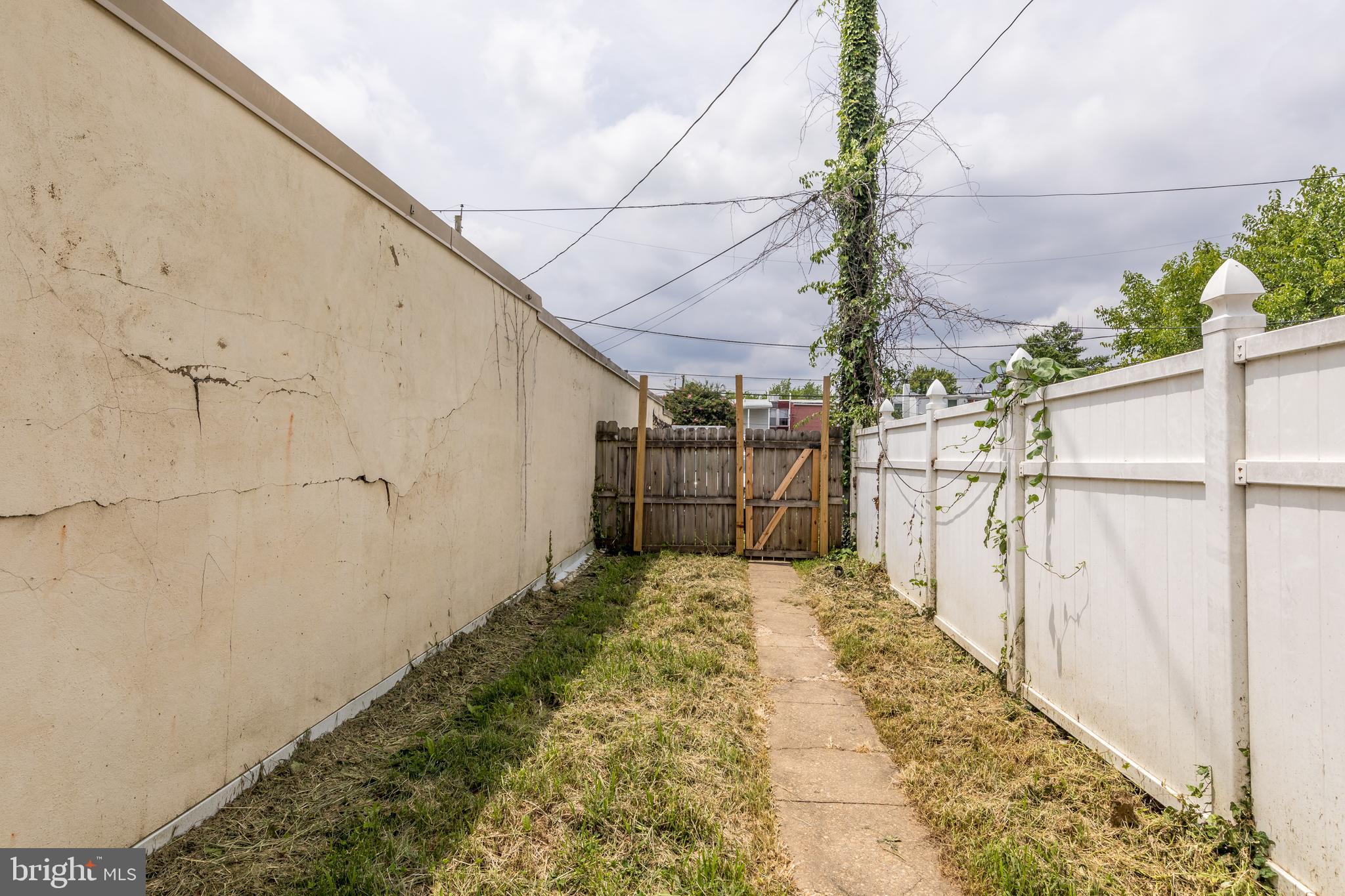 HAMPDEN HISTORIC DISTRICT - Residential