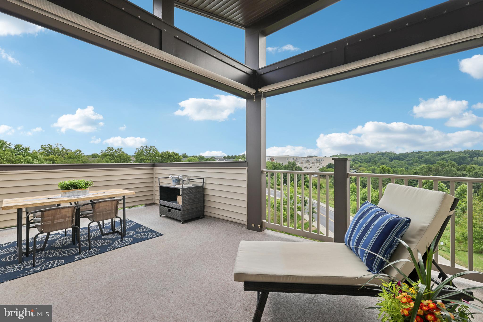 RIVER PLACE - Residential