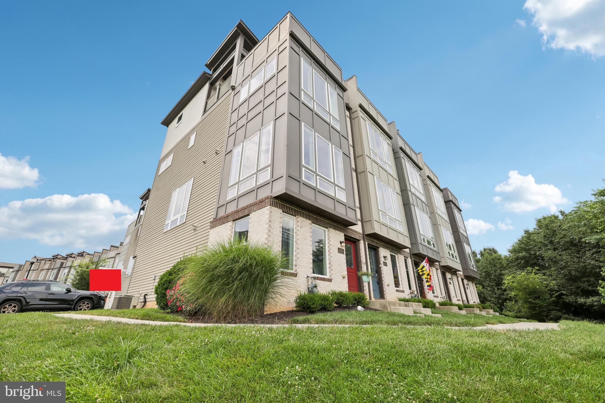 RIVER PLACE - Residential