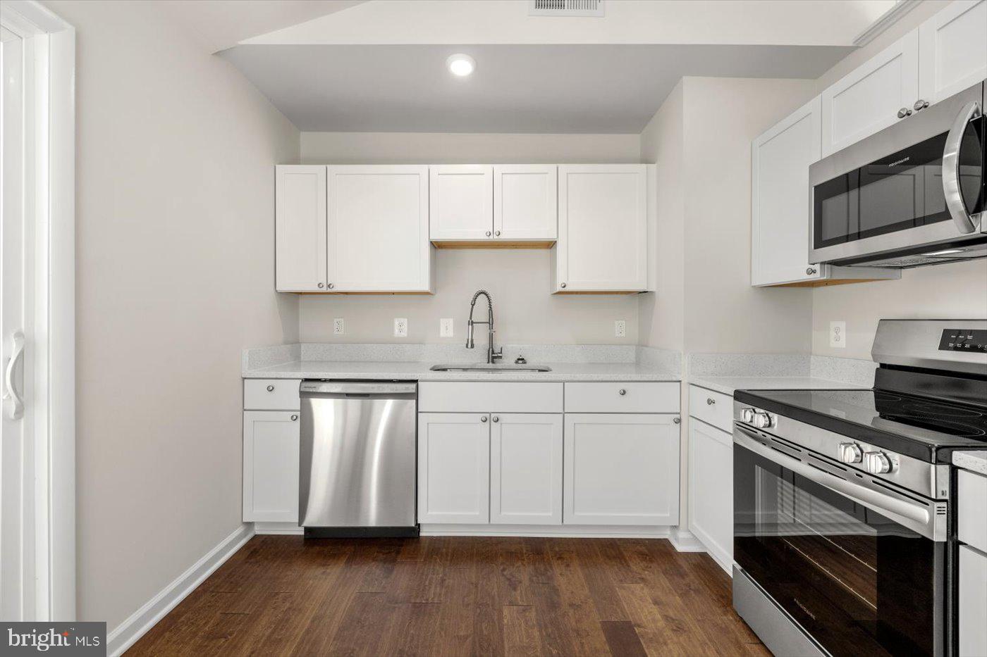 LAKE OF THE WOODS - Residential