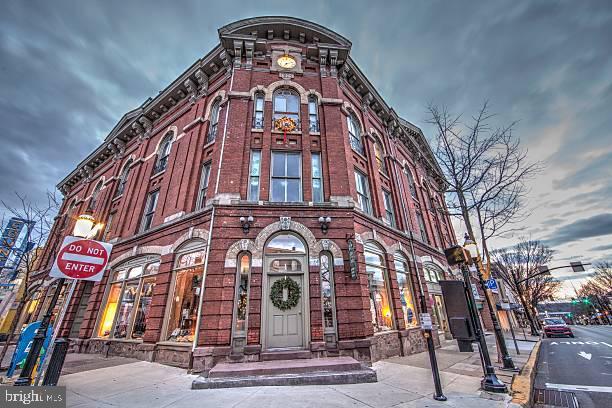 OLDE COLONIAL GREENE - Residential Lease