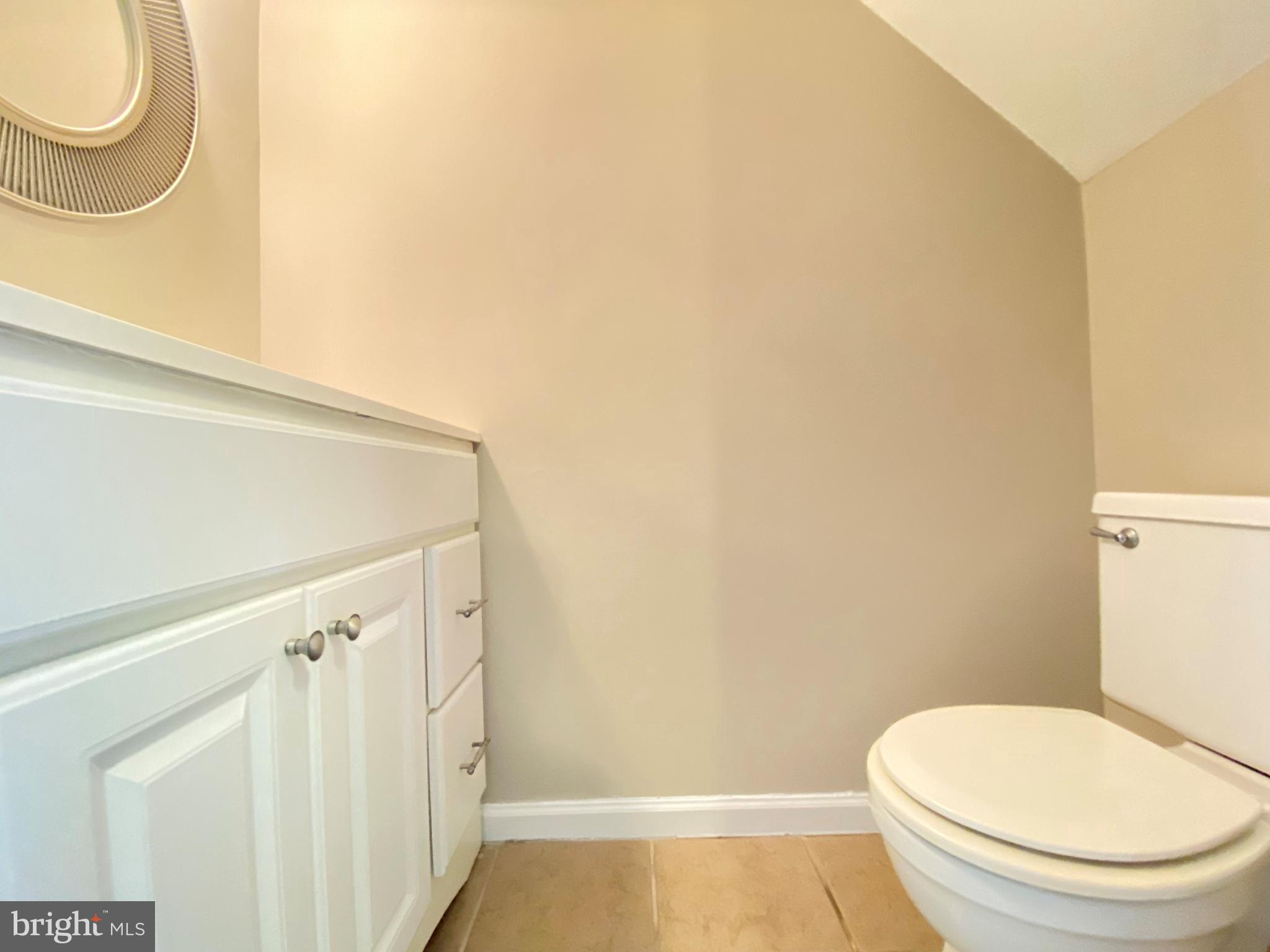 OLDE COLONIAL GREENE - Residential Lease