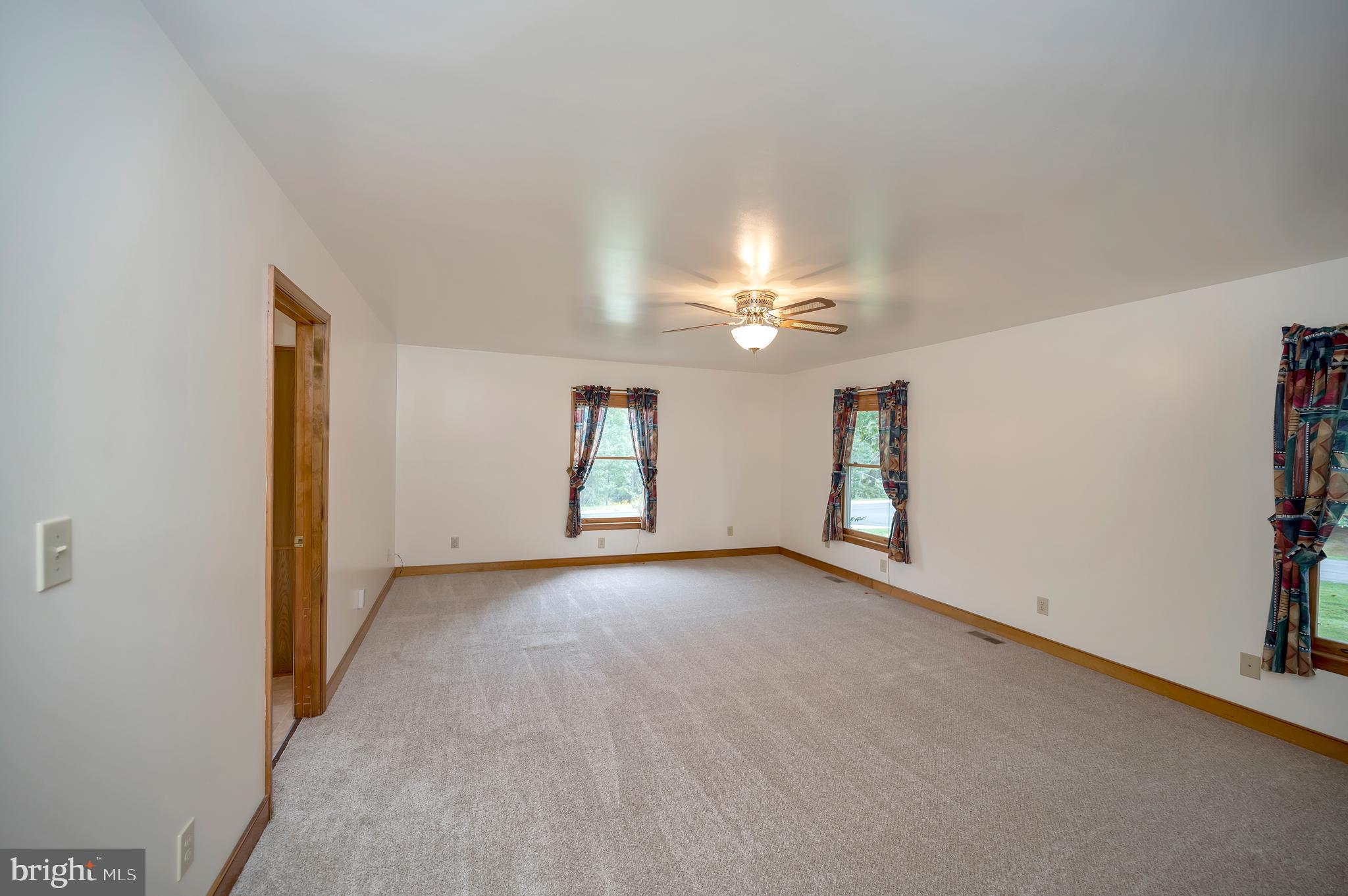 COURTHOUSE COMMONS - Residential