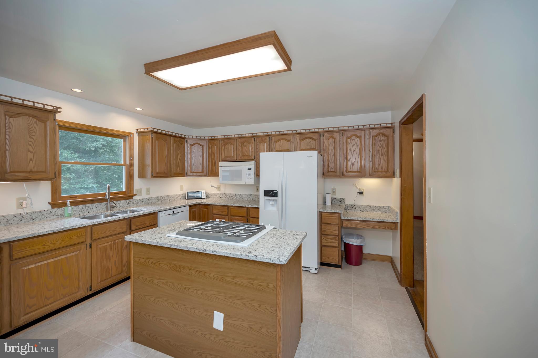 COURTHOUSE COMMONS - Residential