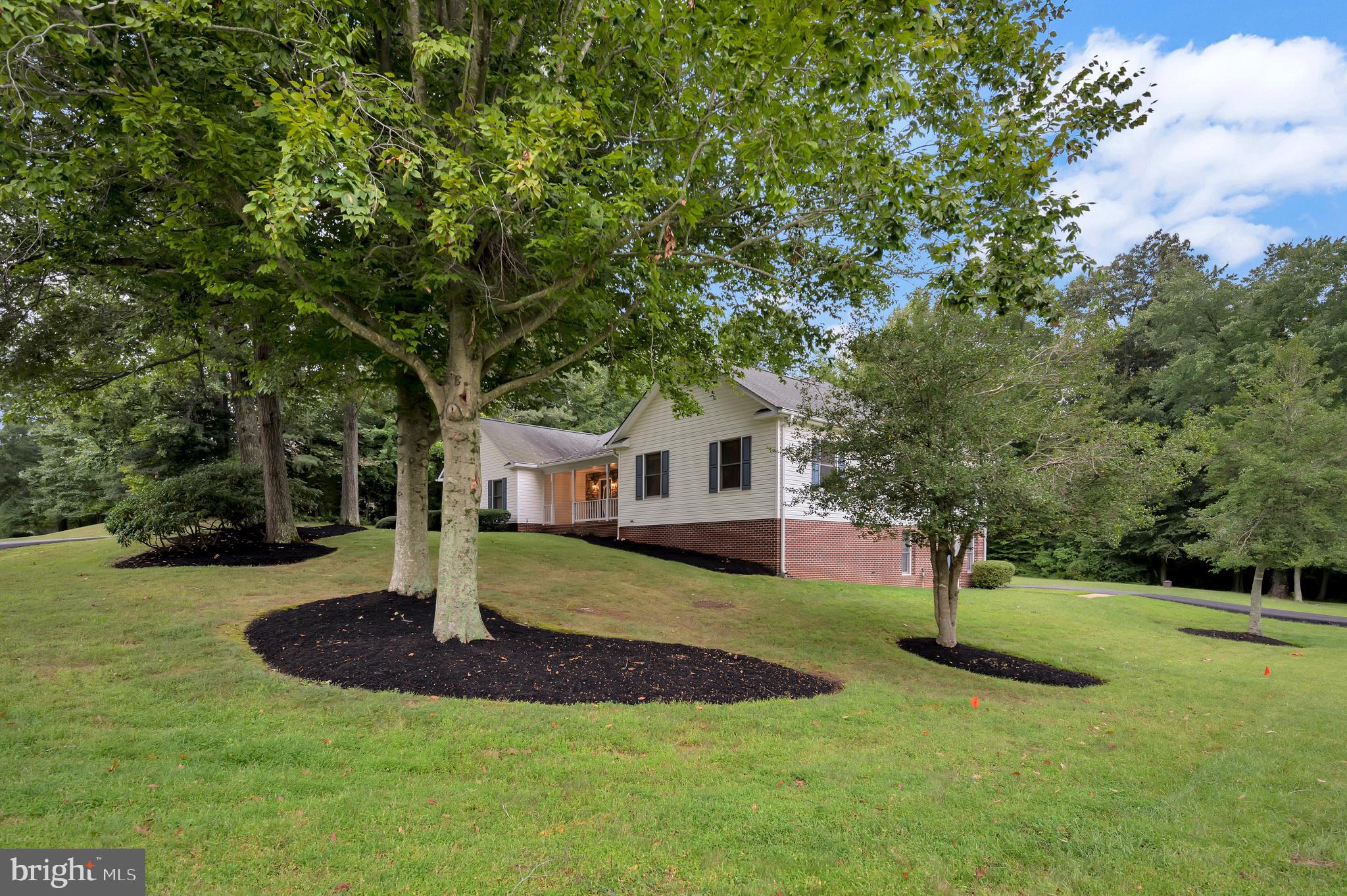 COURTHOUSE COMMONS - Residential