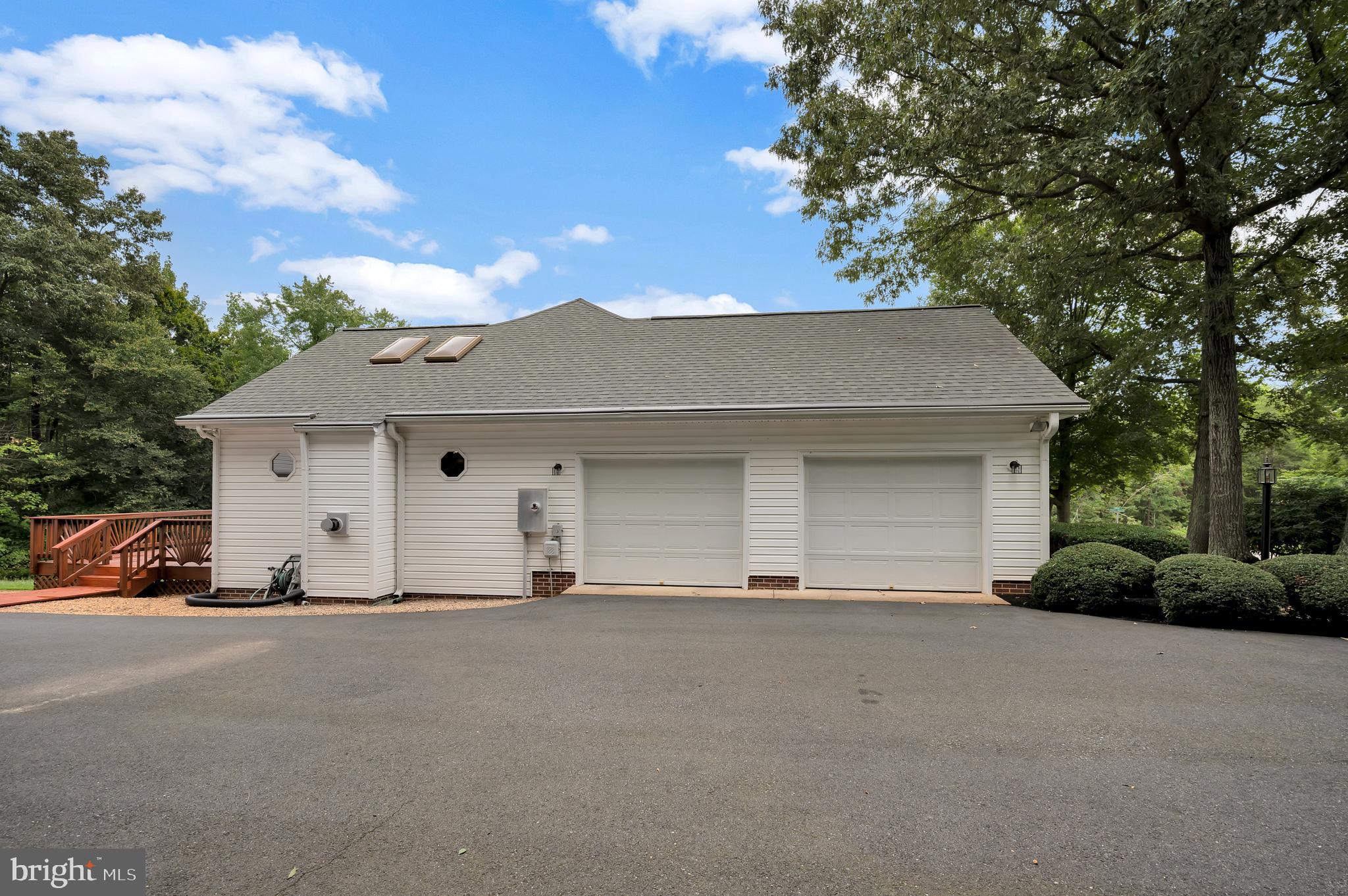 COURTHOUSE COMMONS - Residential