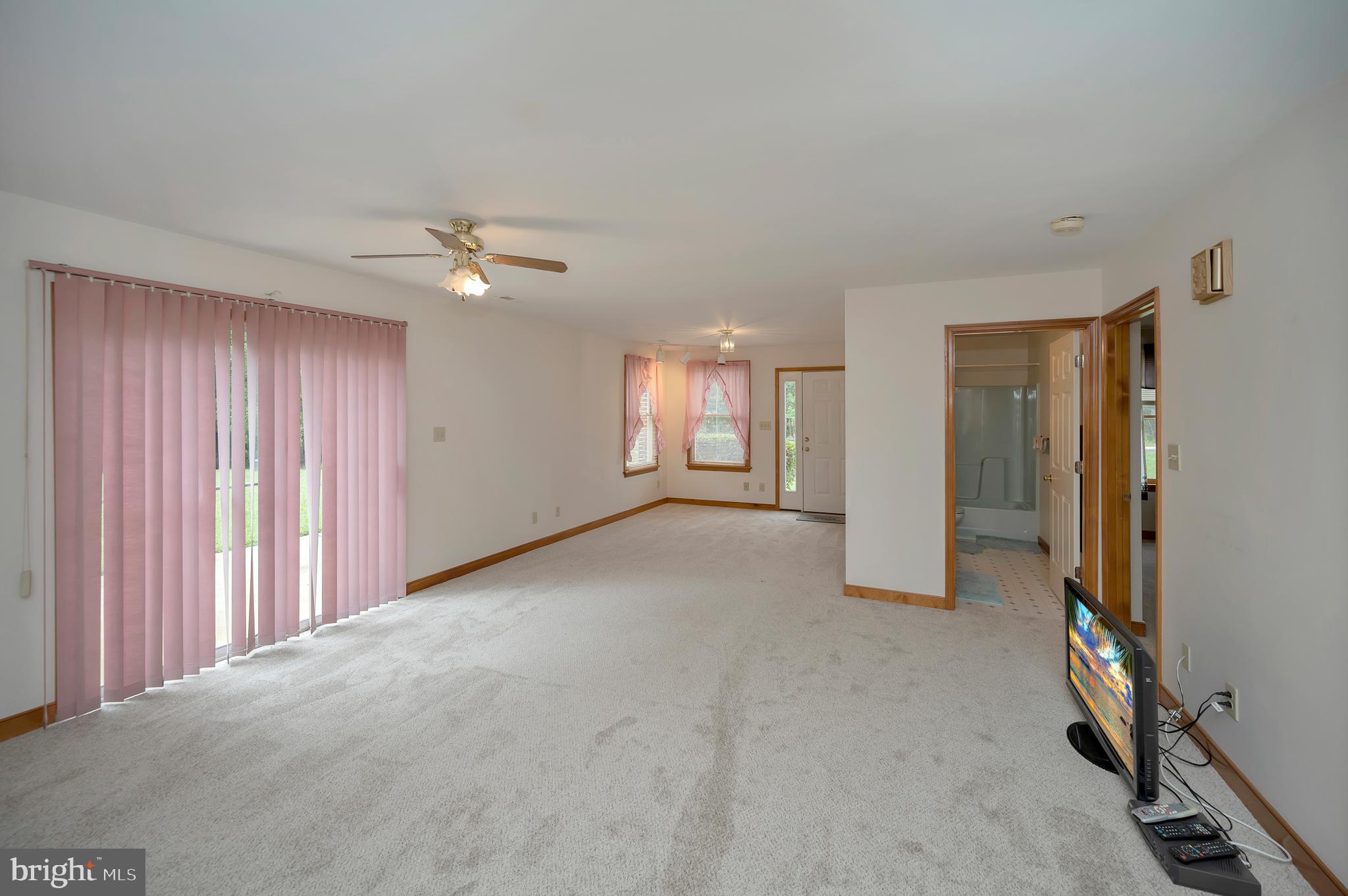 COURTHOUSE COMMONS - Residential