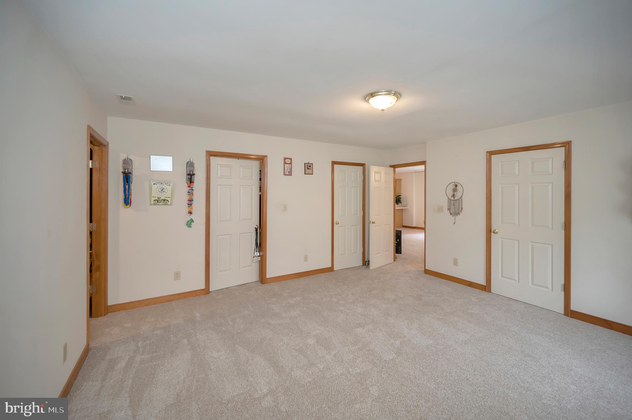 COURTHOUSE COMMONS - Residential