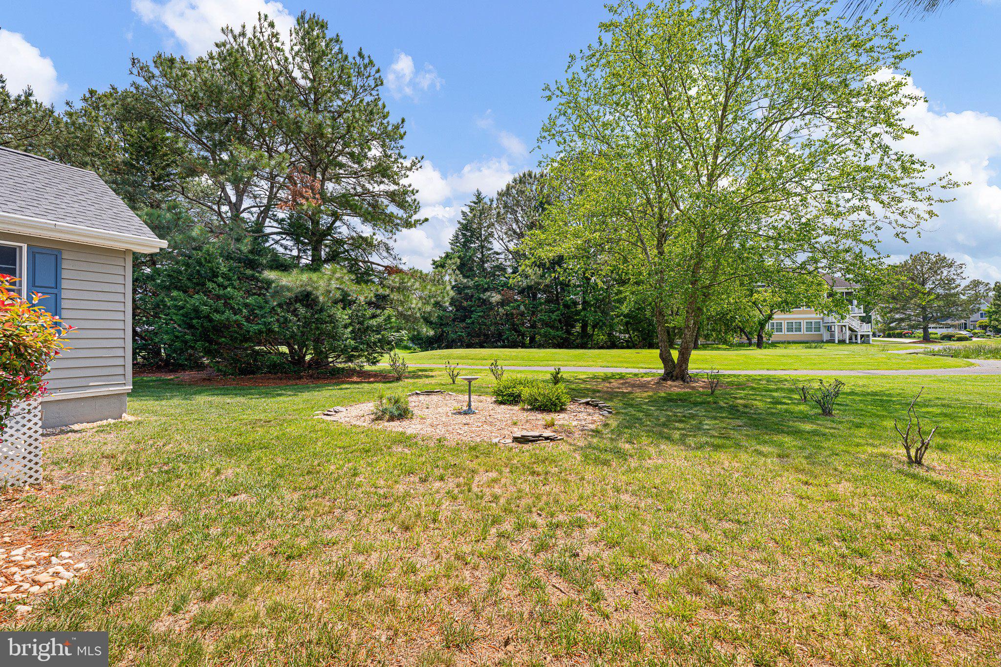 SALT POND - Residential