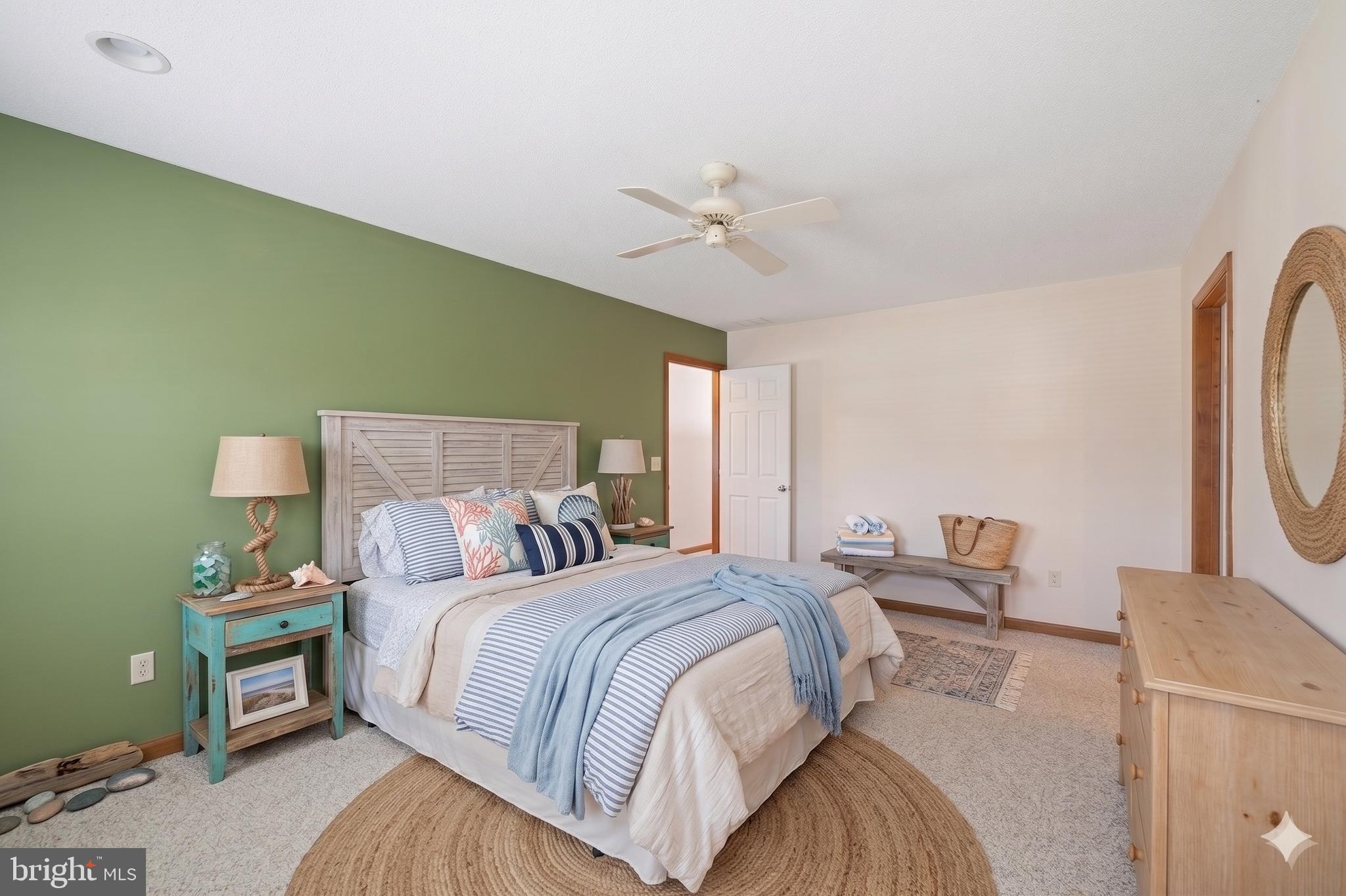 SALT POND - Residential