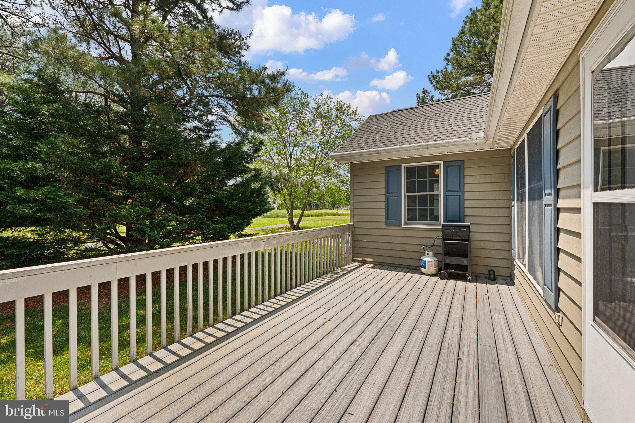SALT POND - Residential