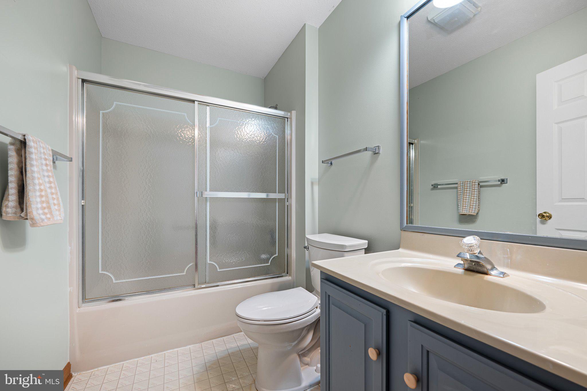 SALT POND - Residential