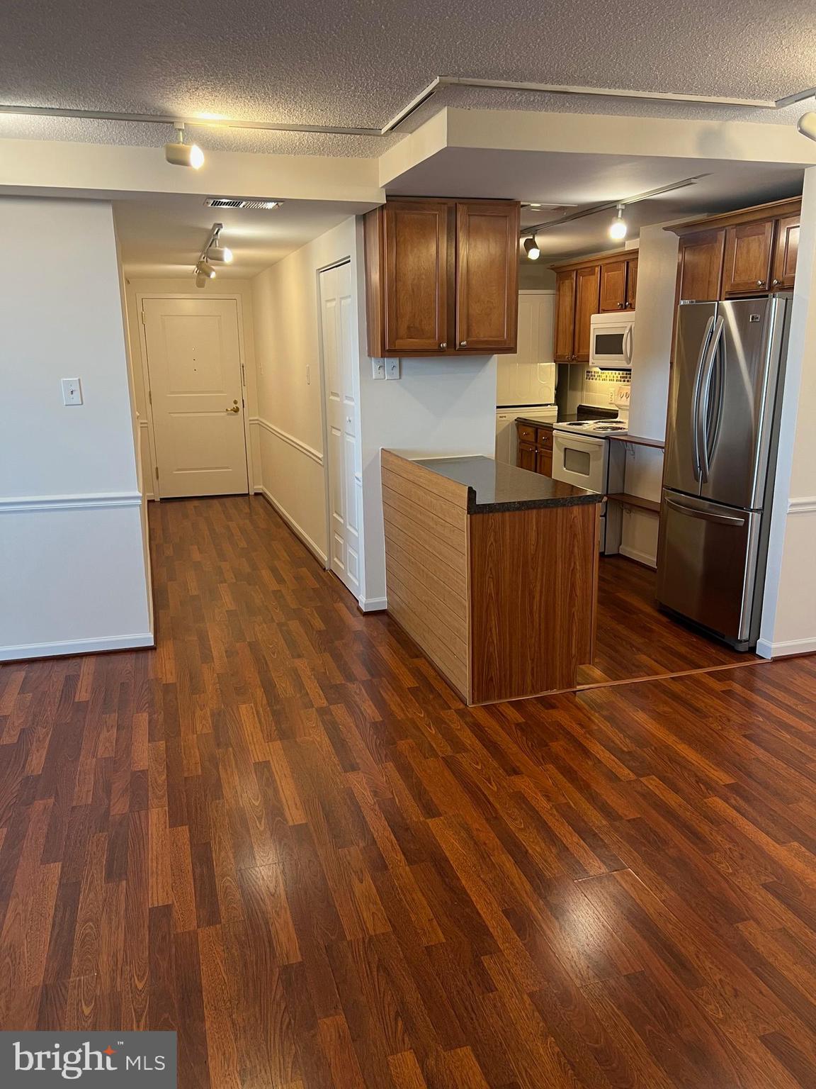 FRIENDSHIP HEIGHTS - Residential Lease