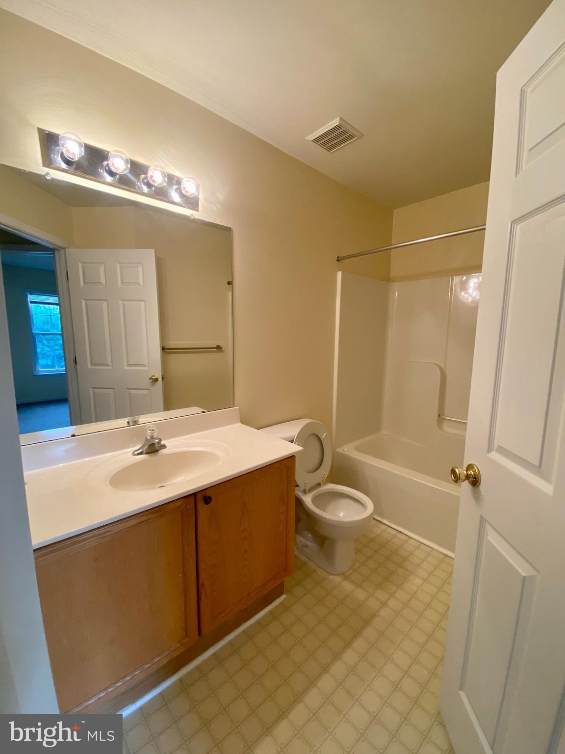 GREEN MEADOWS - Residential