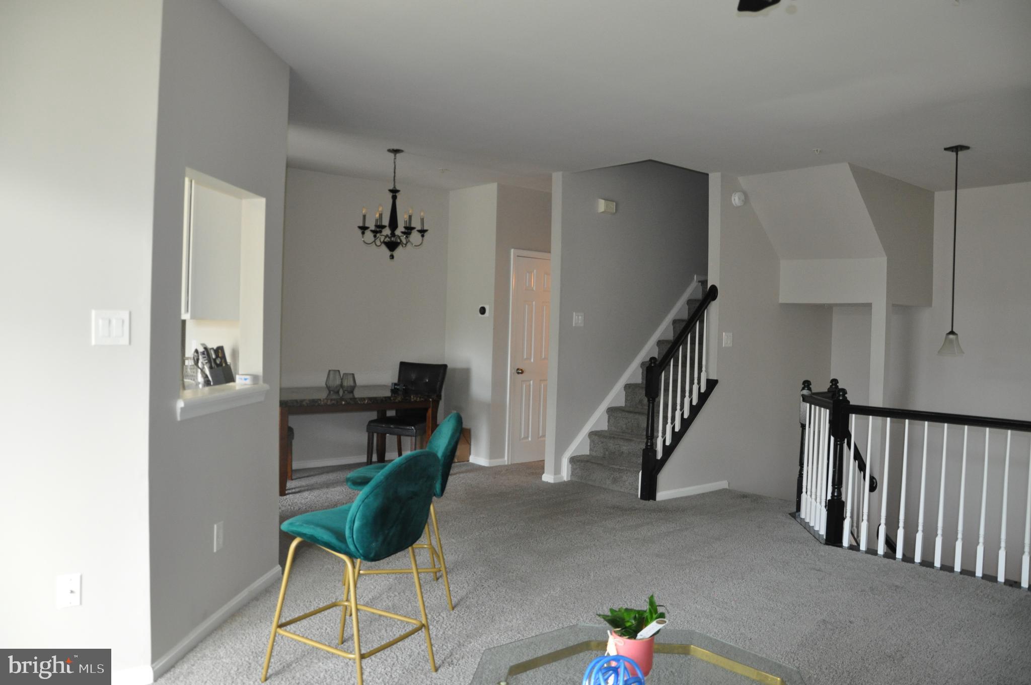 ASHBURN VILLAGE - Residential Lease