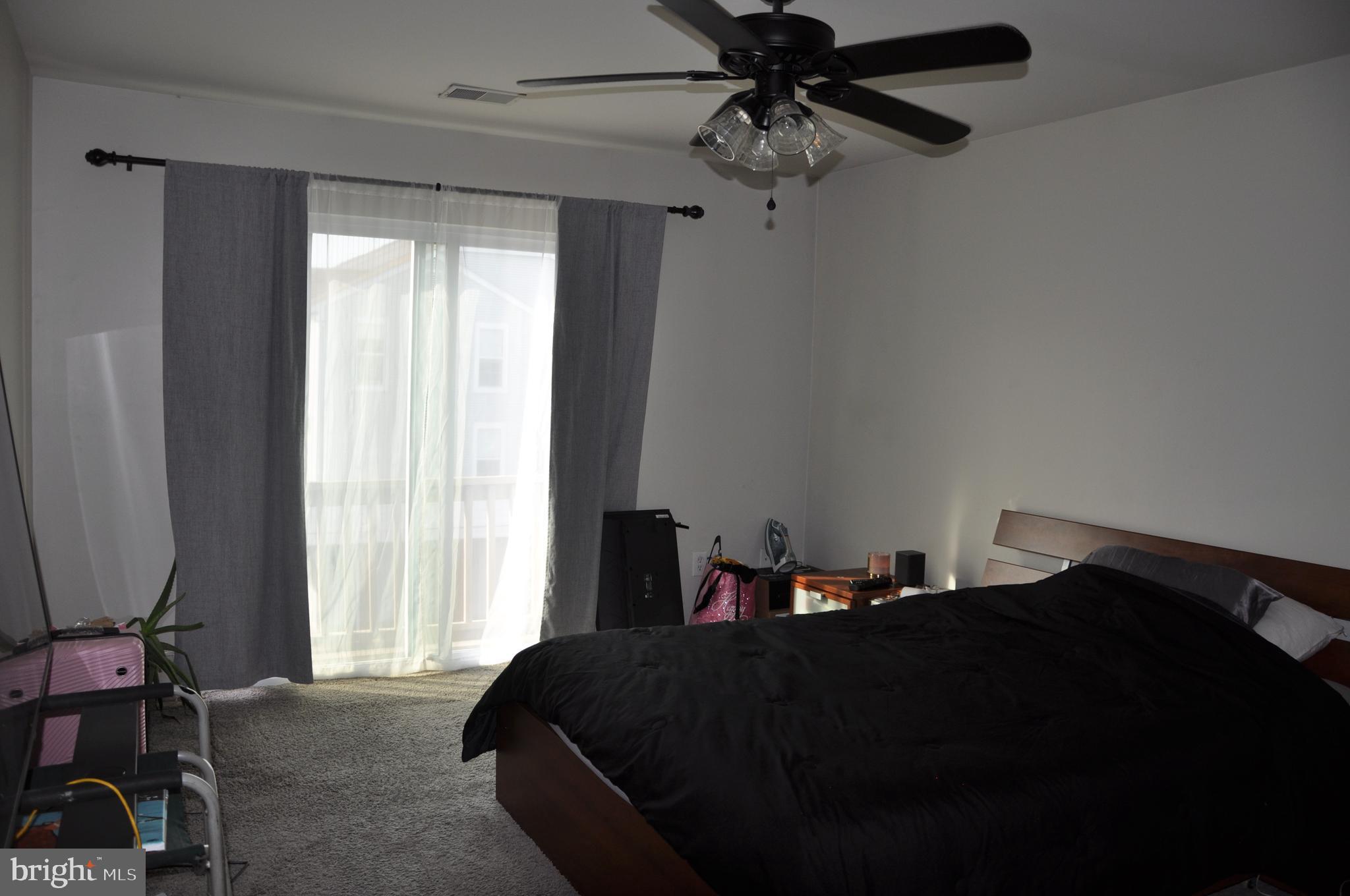 ASHBURN VILLAGE - Residential Lease