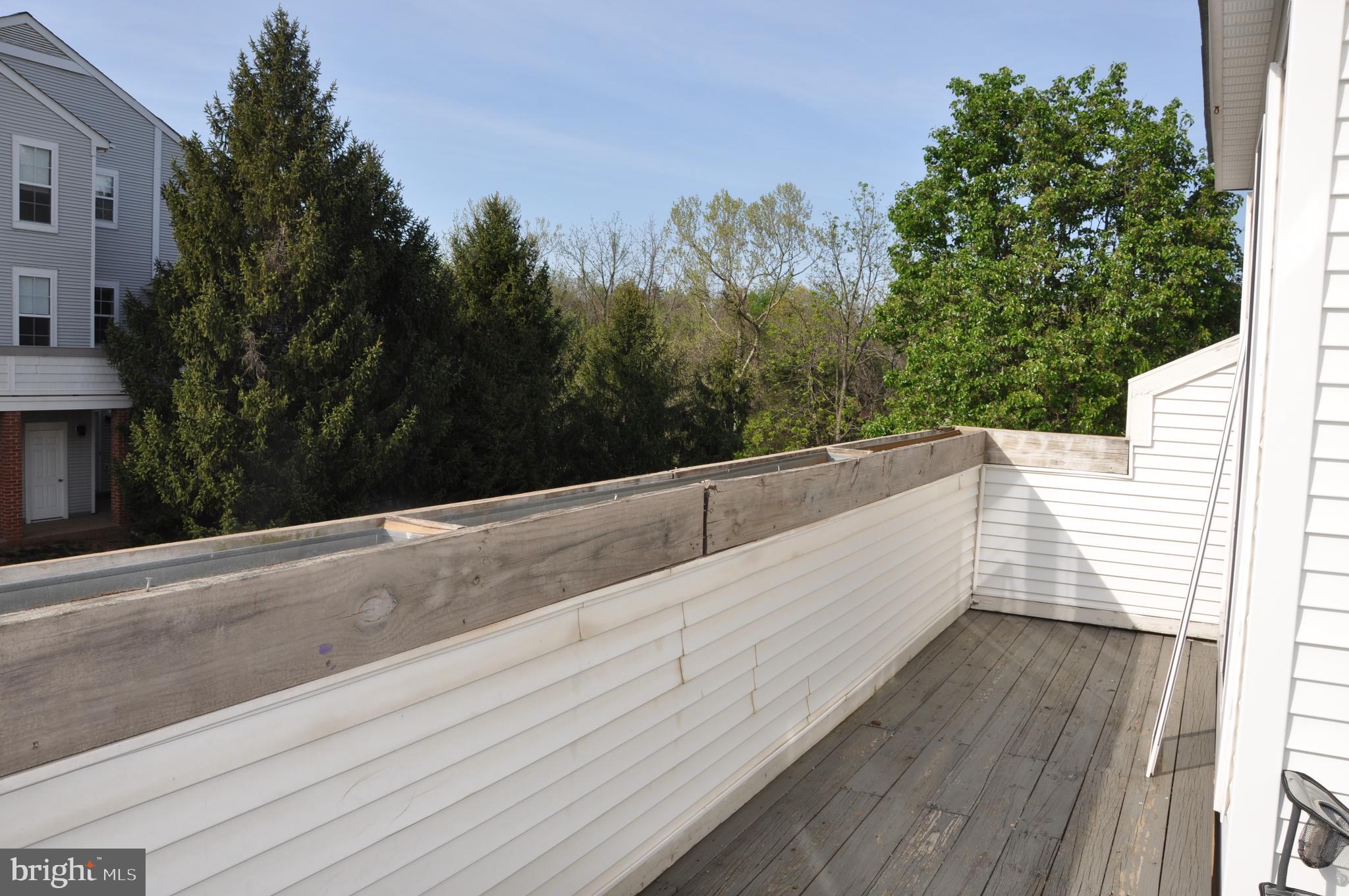 ASHBURN VILLAGE - Residential Lease