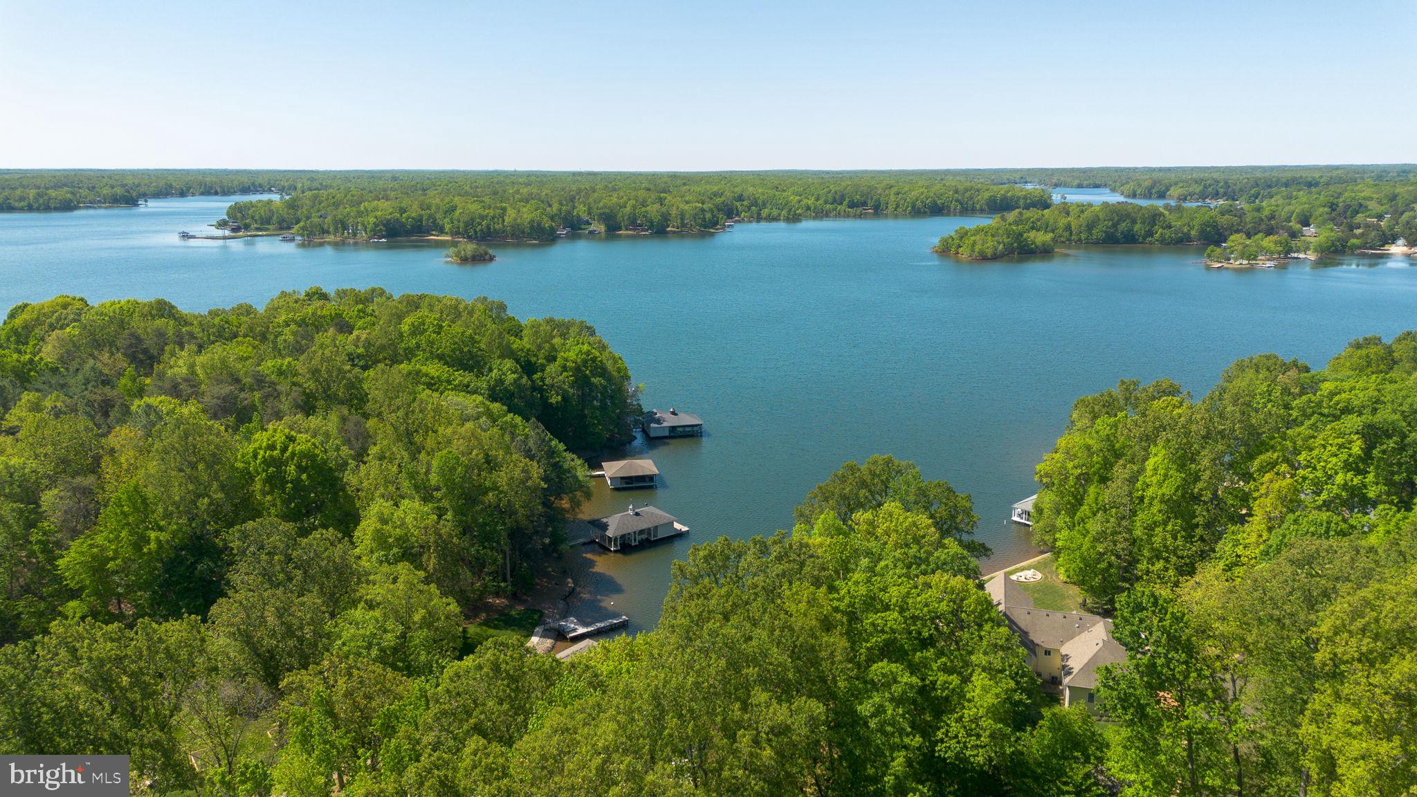 BOTH WATERS ESTATES - Residential
