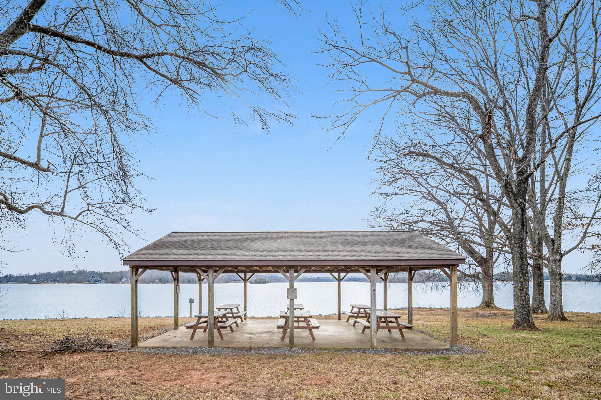 BOTH WATERS ESTATES - Residential