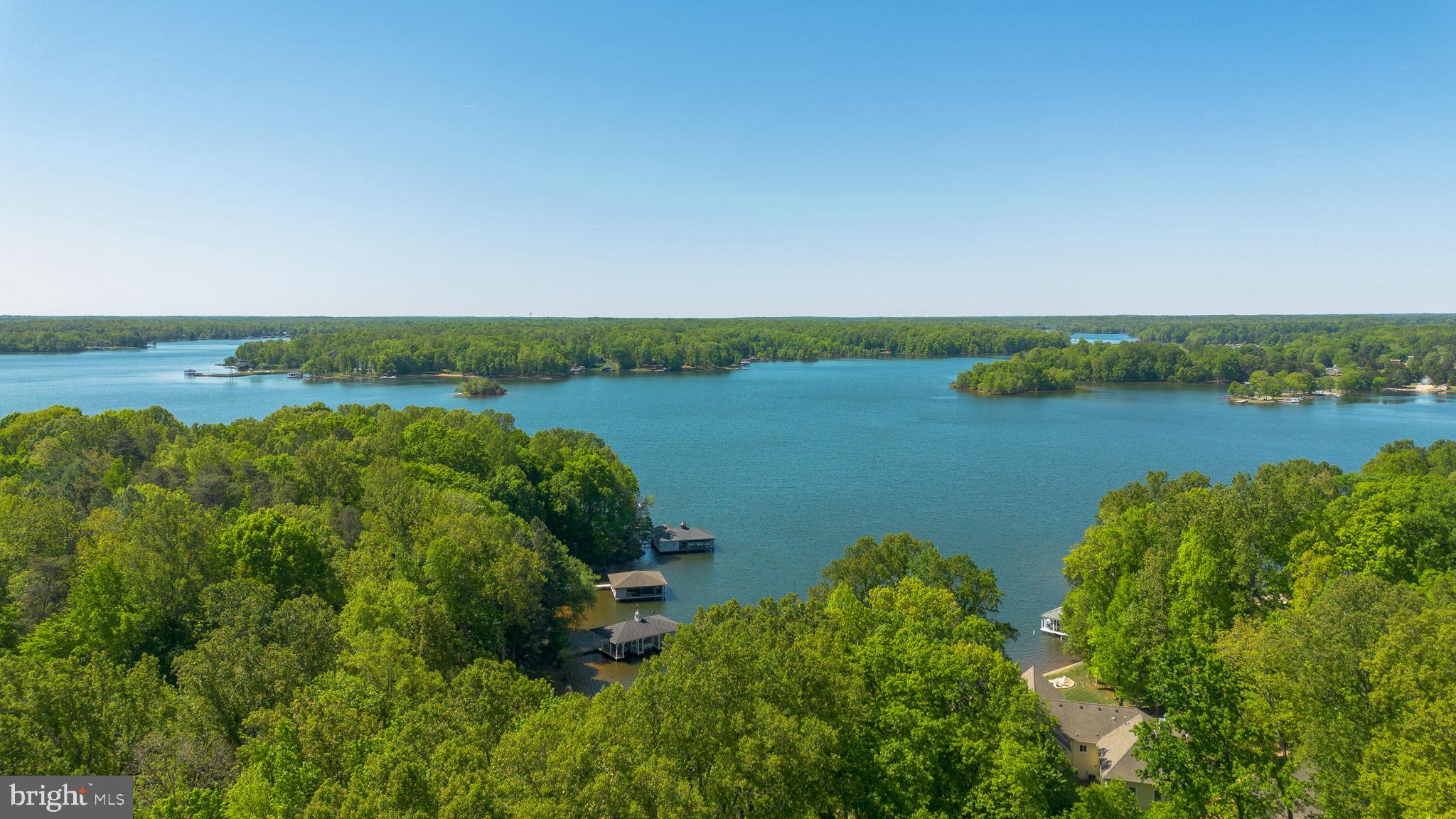 BOTH WATERS ESTATES - Residential