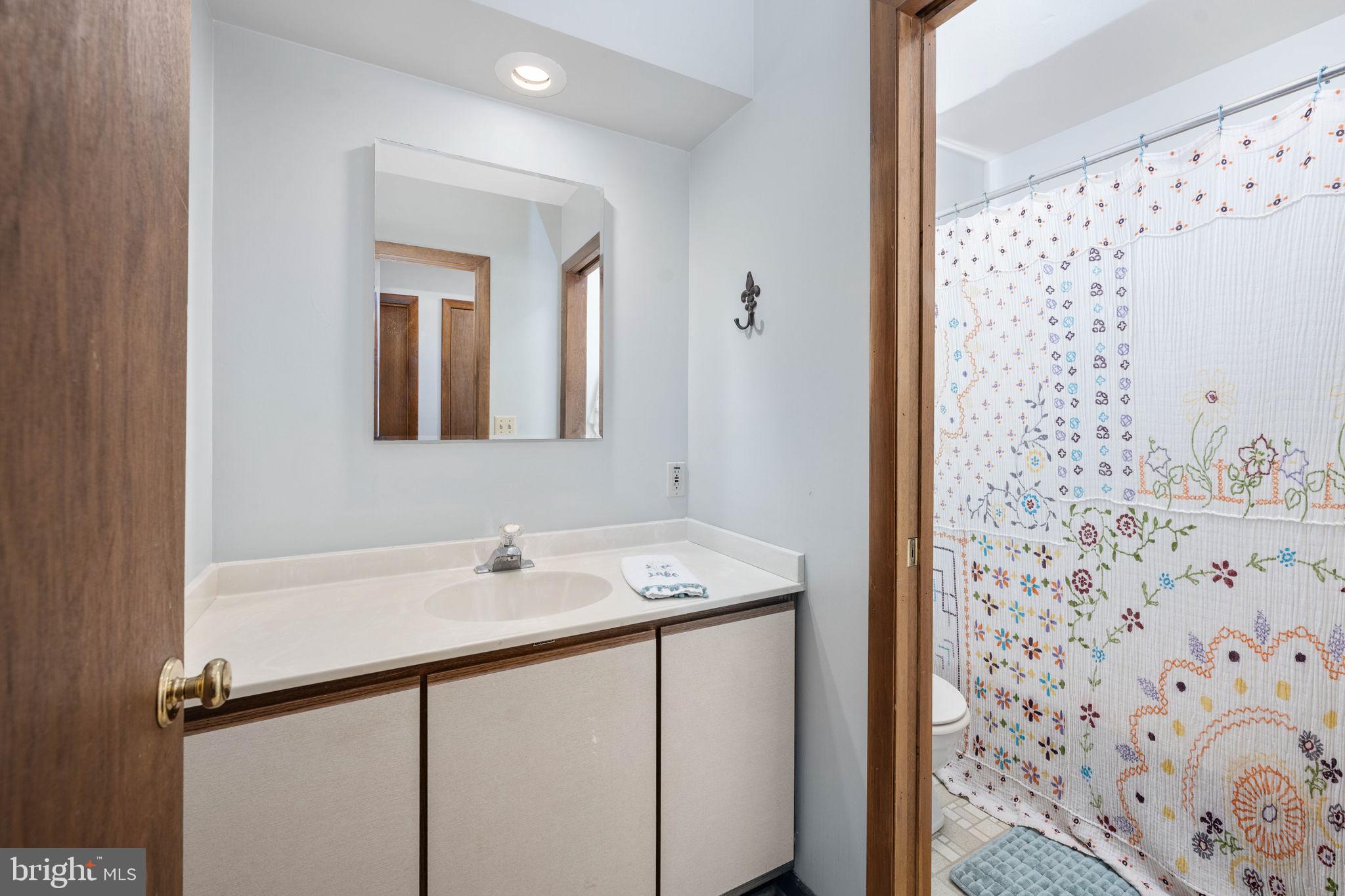 BOTH WATERS ESTATES - Residential