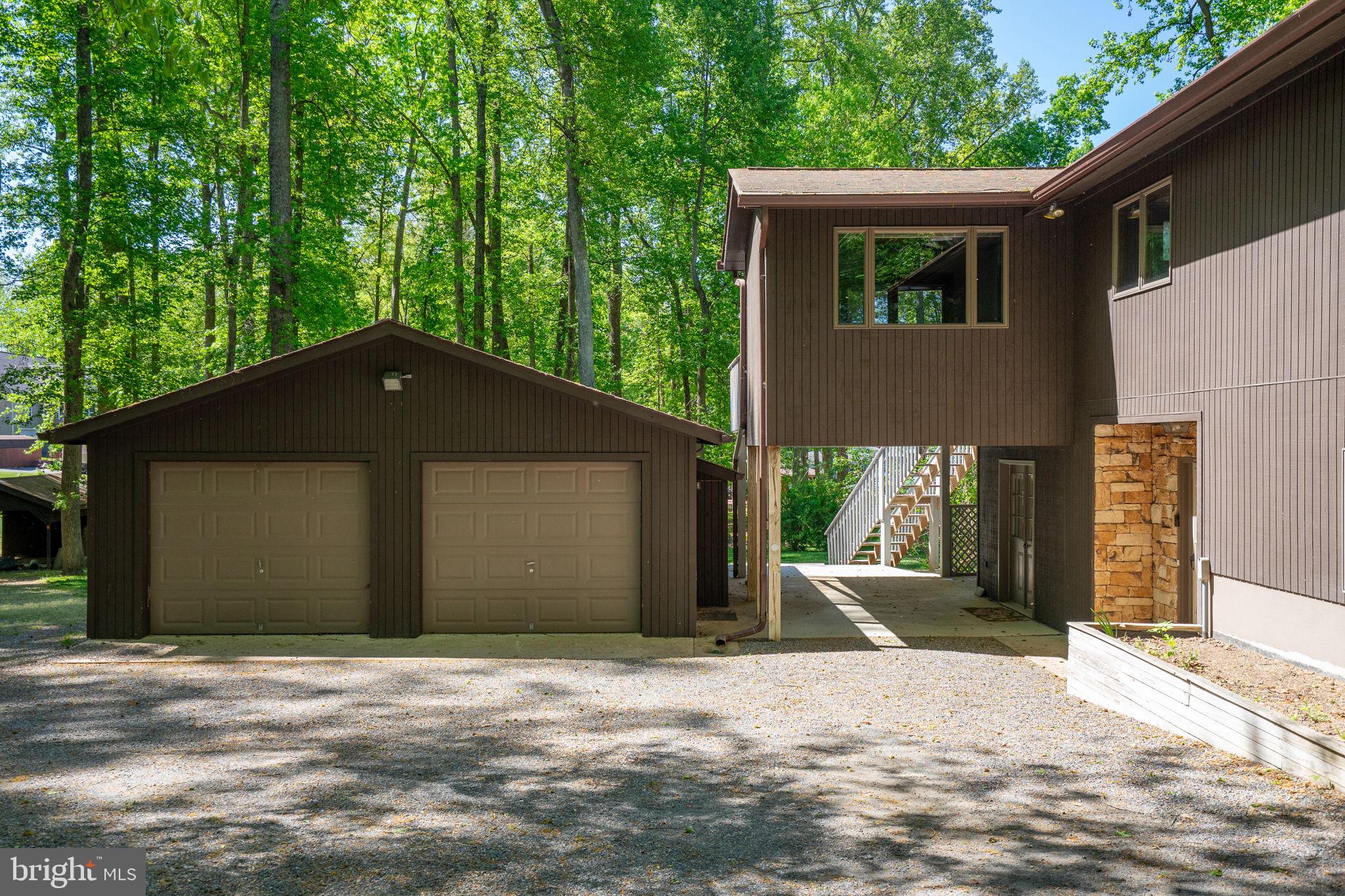 BOTH WATERS ESTATES - Residential