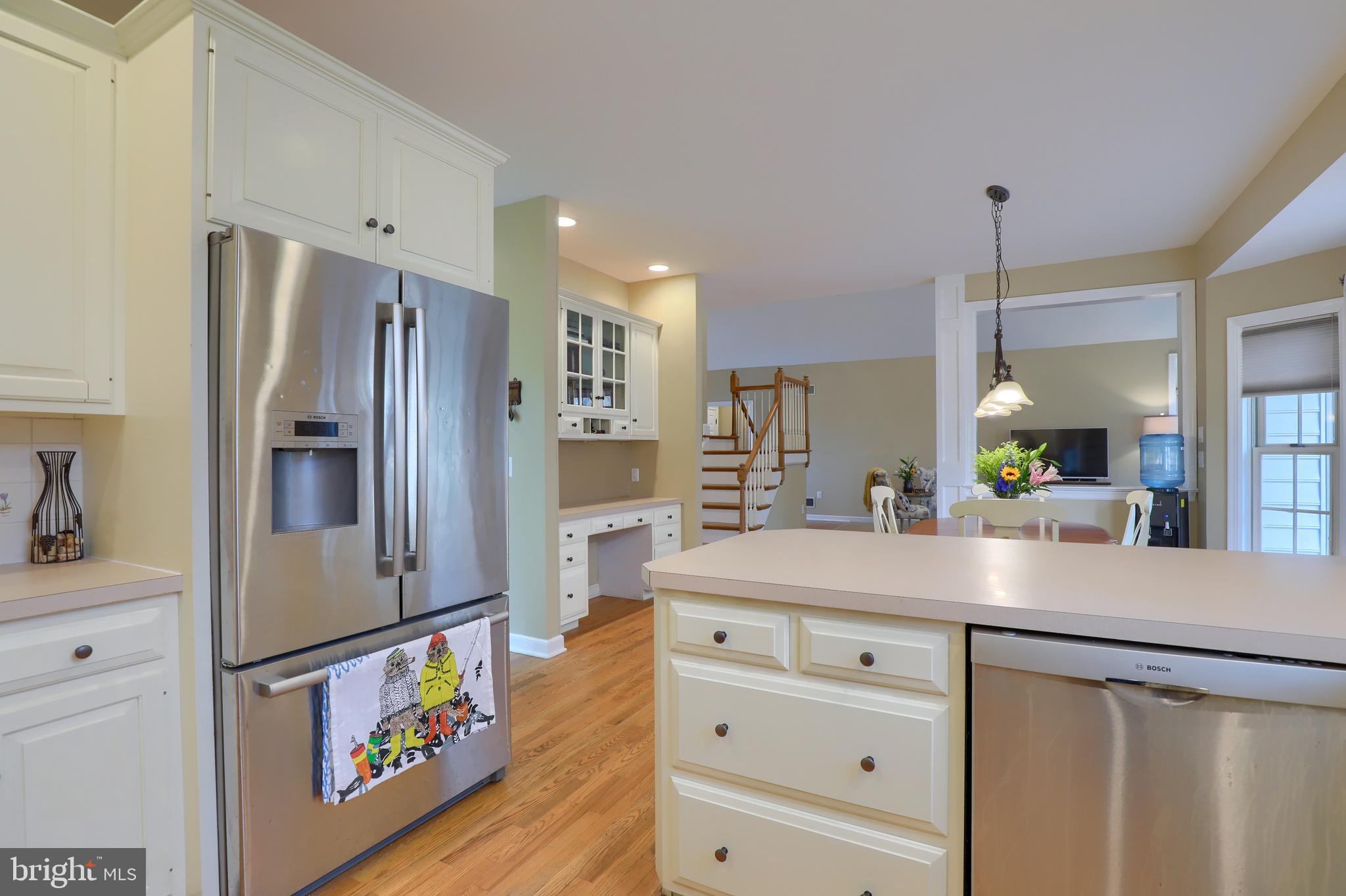 WOODLAND HILLS - Residential