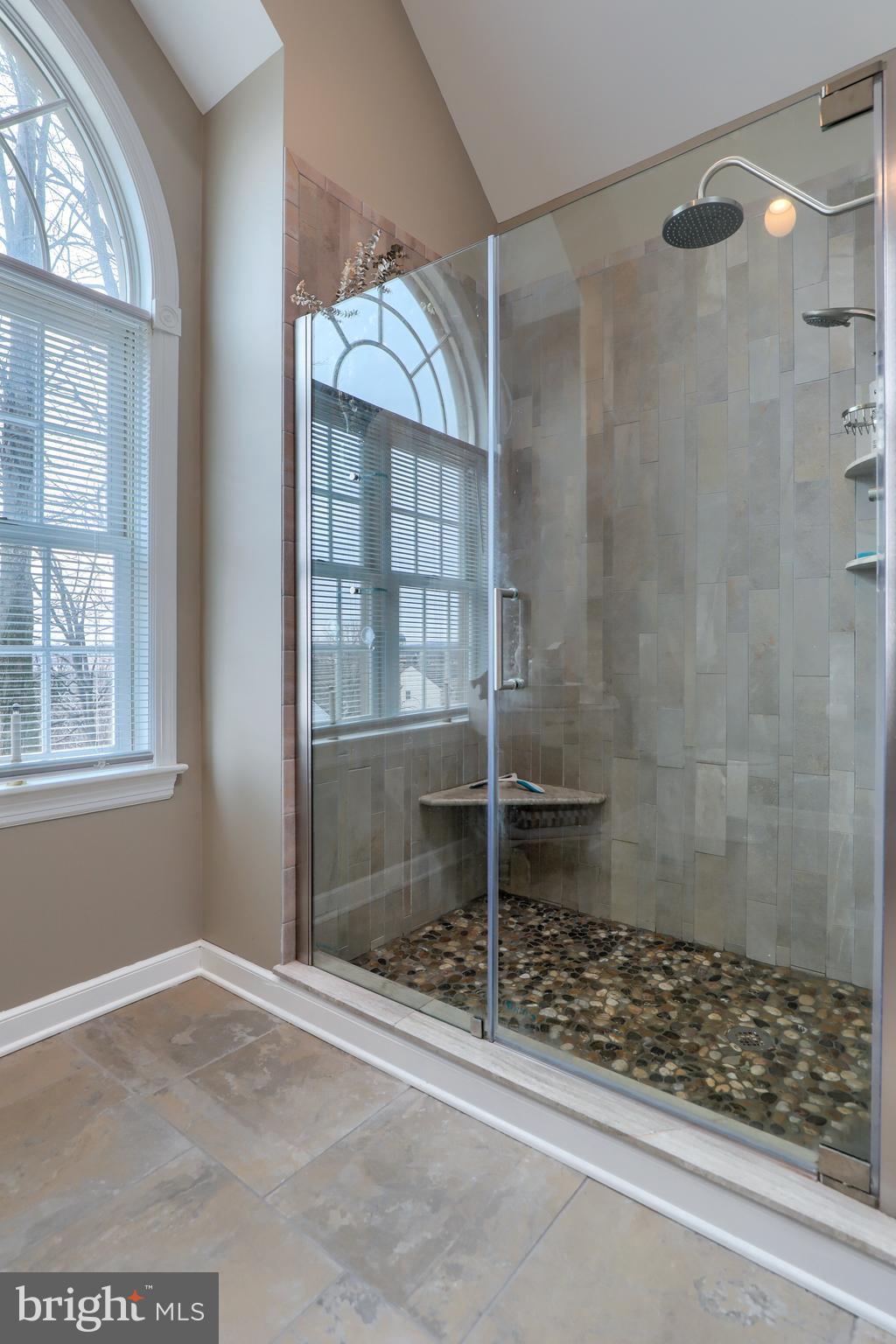 WOODLAND HILLS - Residential