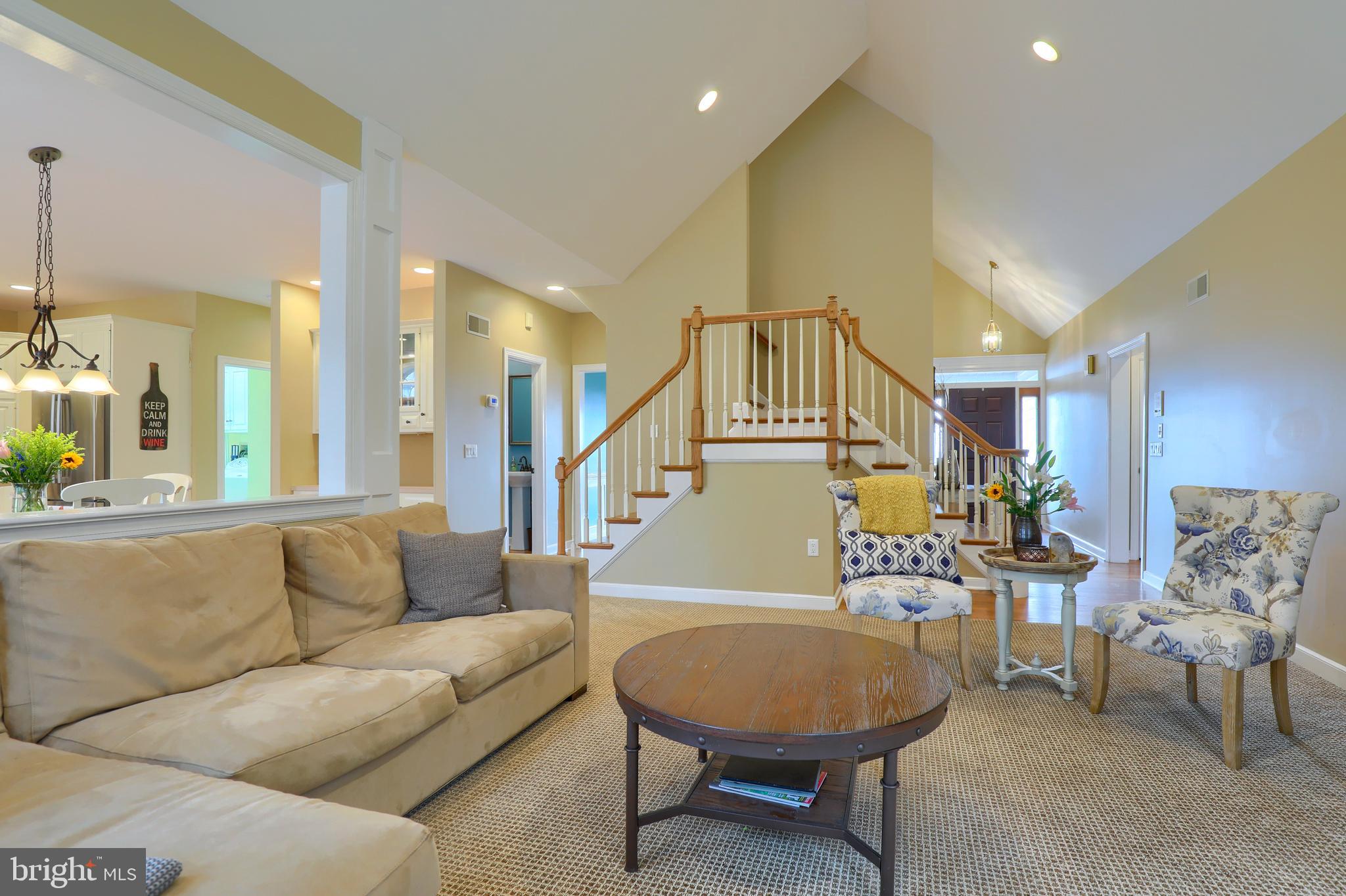 WOODLAND HILLS - Residential