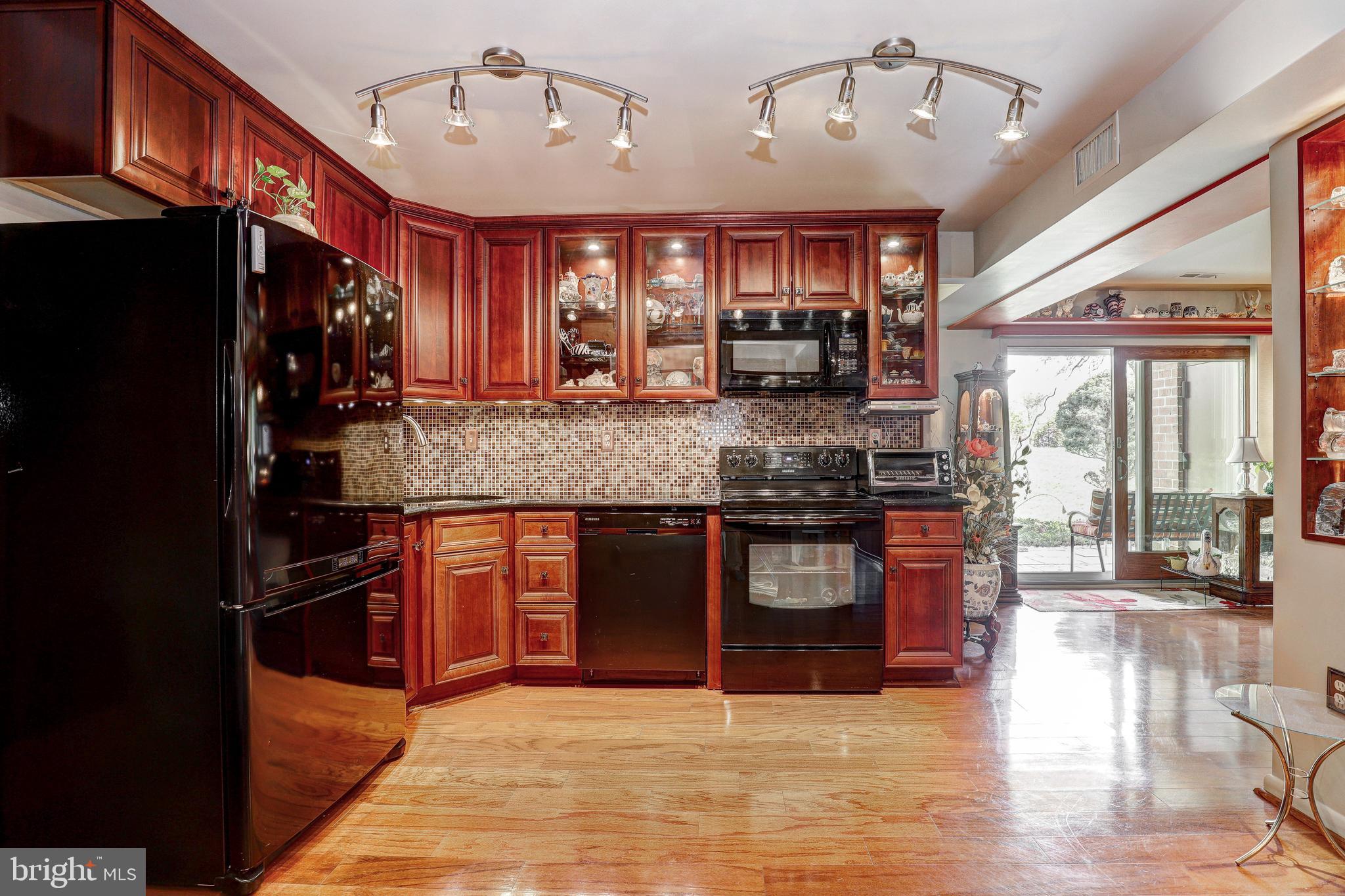 MAYS CHAPEL - Residential