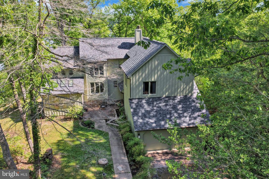 Photo of 379 Wood Landing Road, FREDERICKSBURG, VA 22405 (MLS # VAST2048602)
