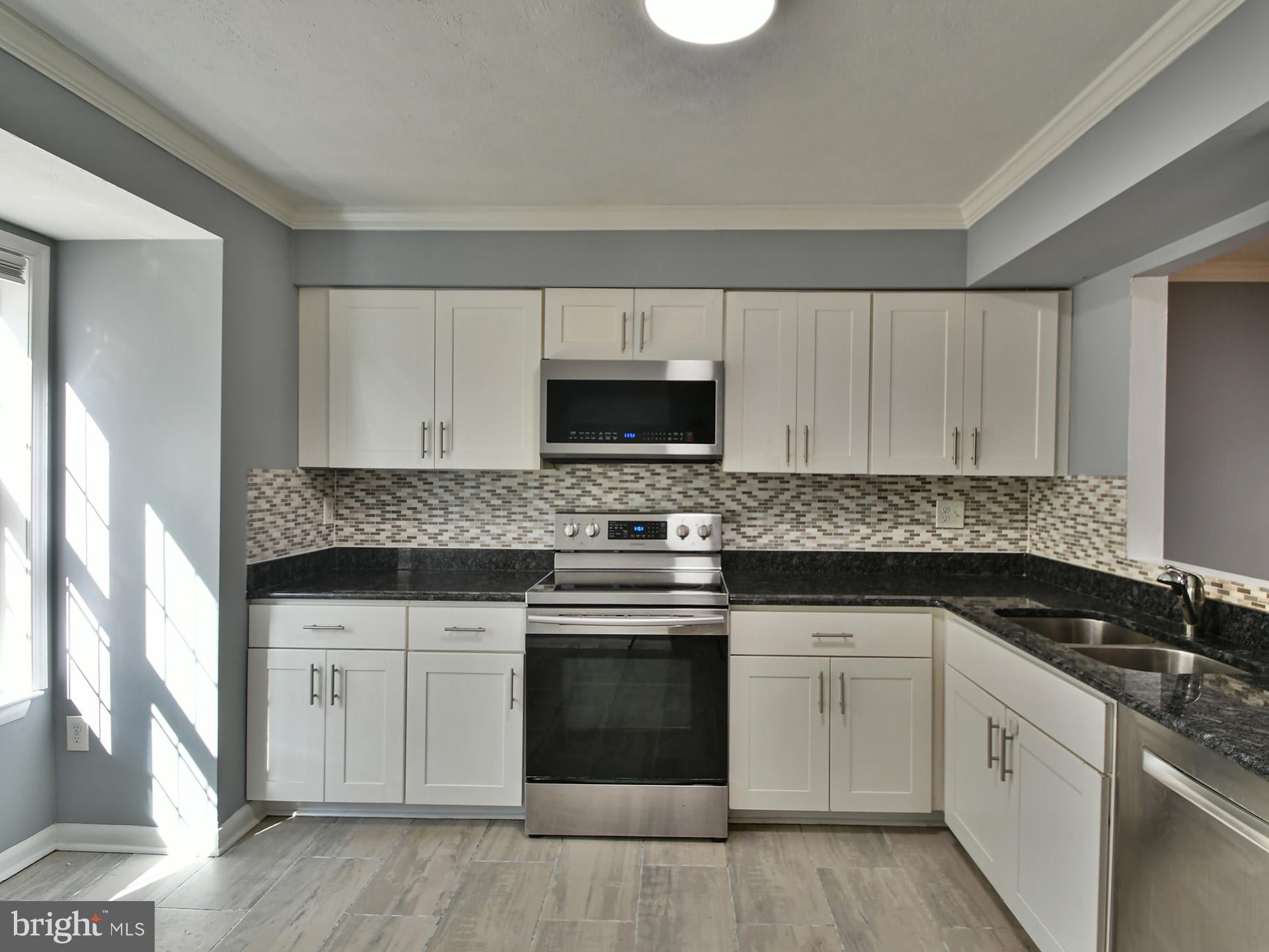 15030 LAURELAND PLACE