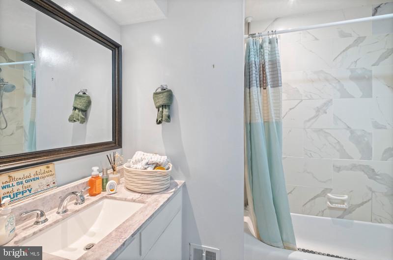 TANTALLON ON THE POTOMAC - Residential