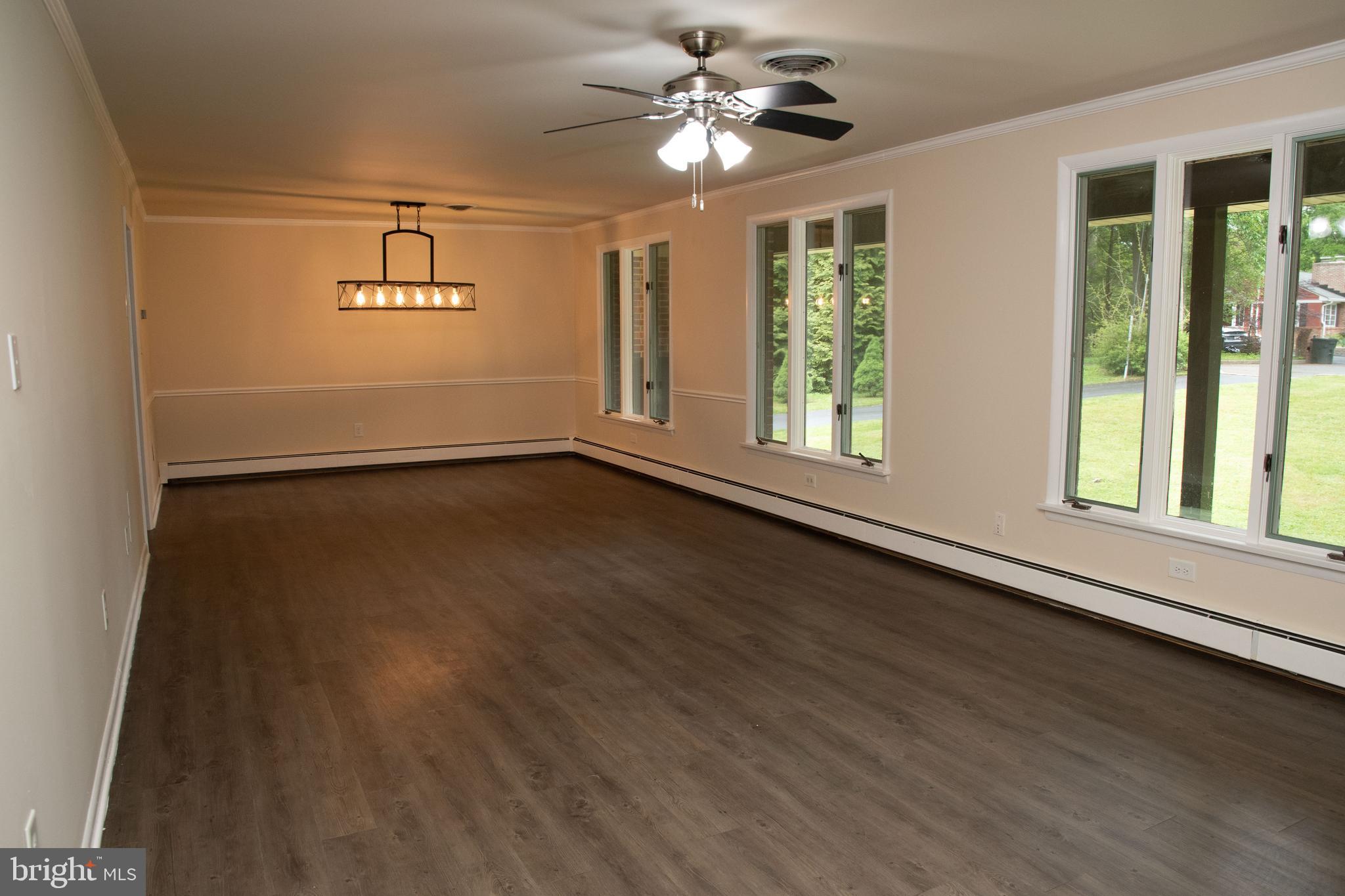 NOB HILL ESTATES - Residential