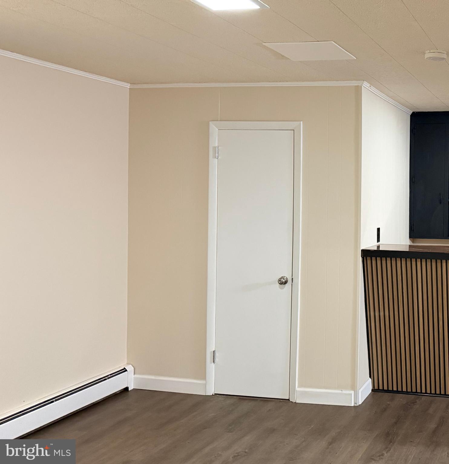NOB HILL ESTATES - Residential