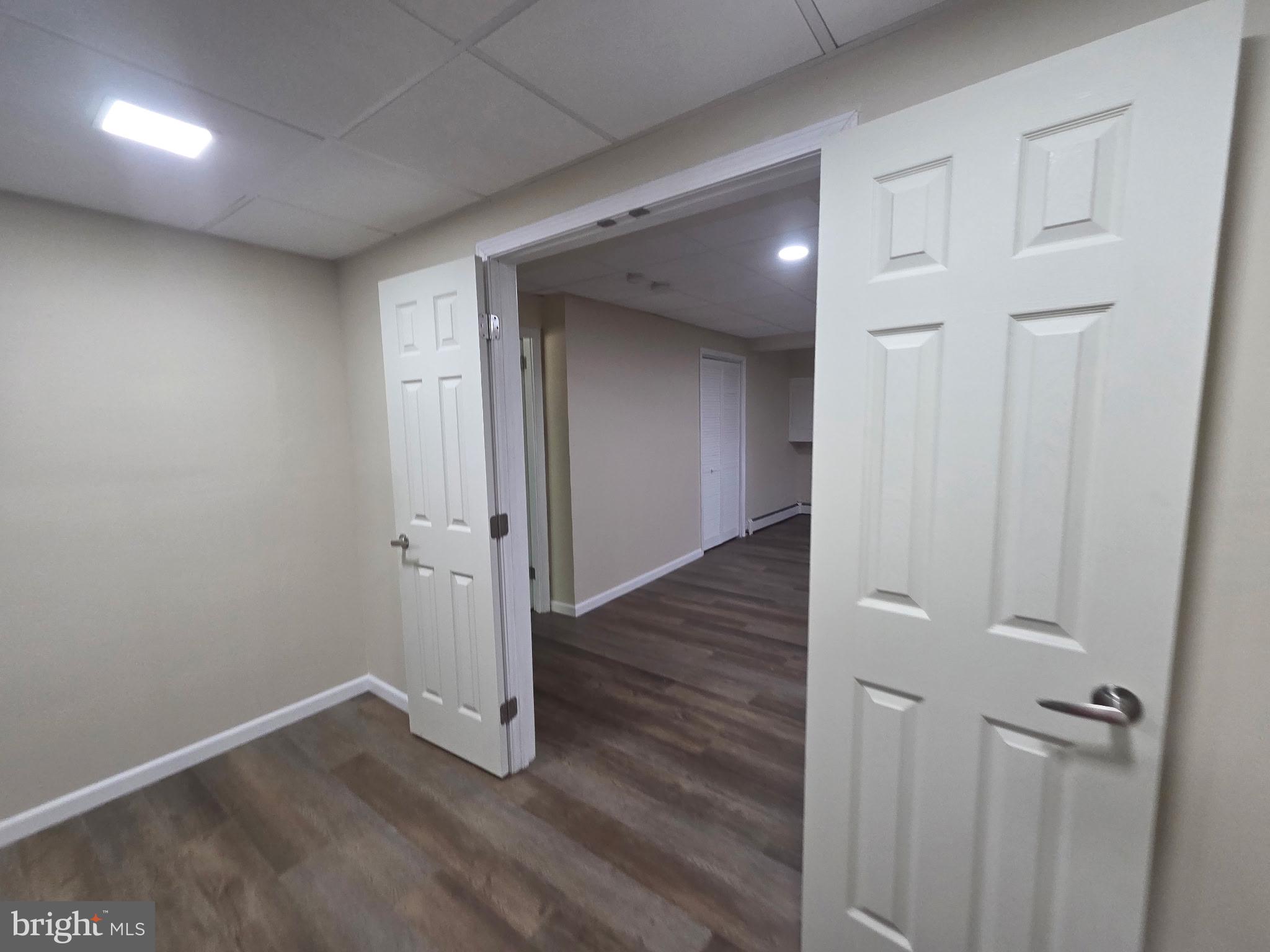 NOB HILL ESTATES - Residential