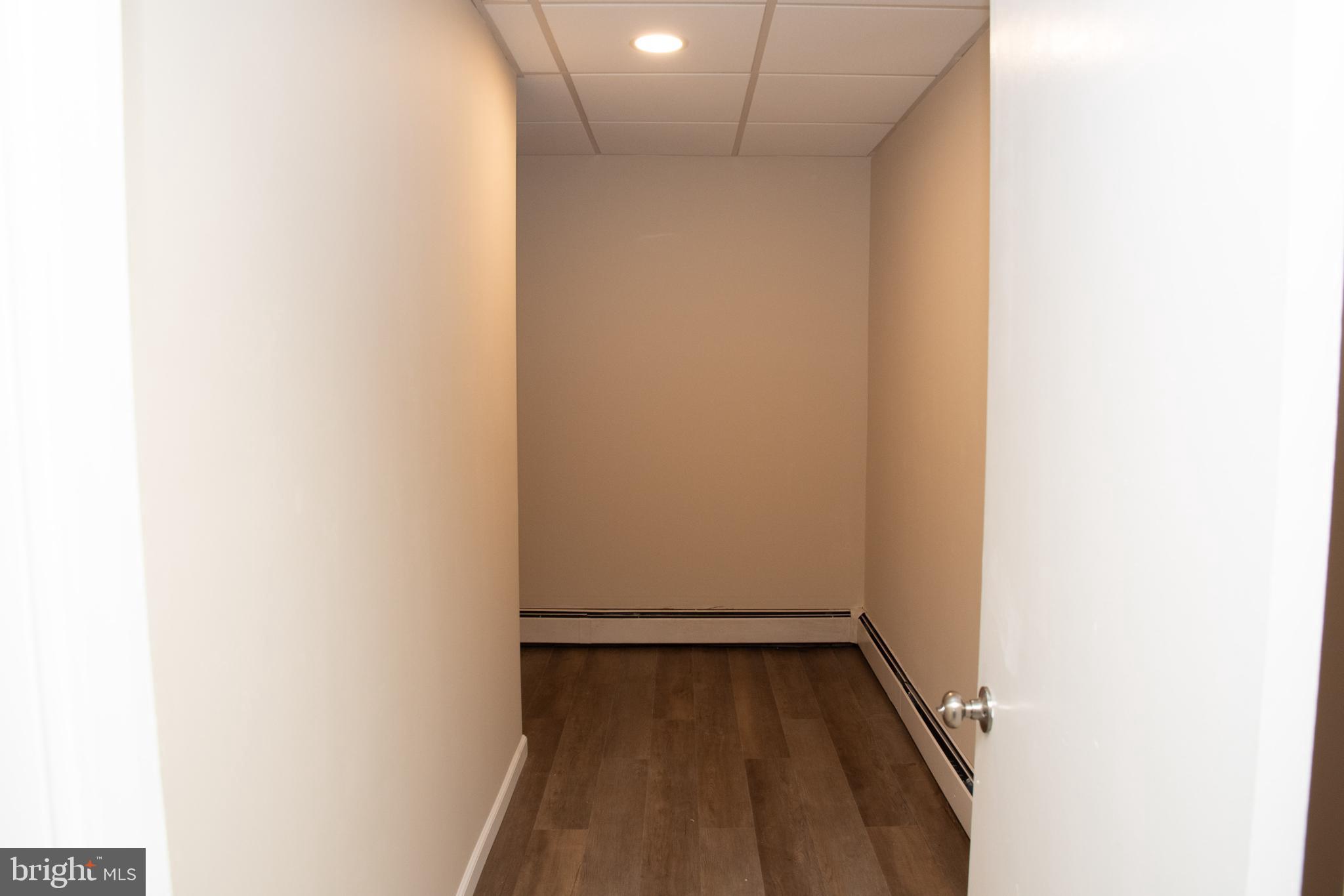 NOB HILL ESTATES - Residential