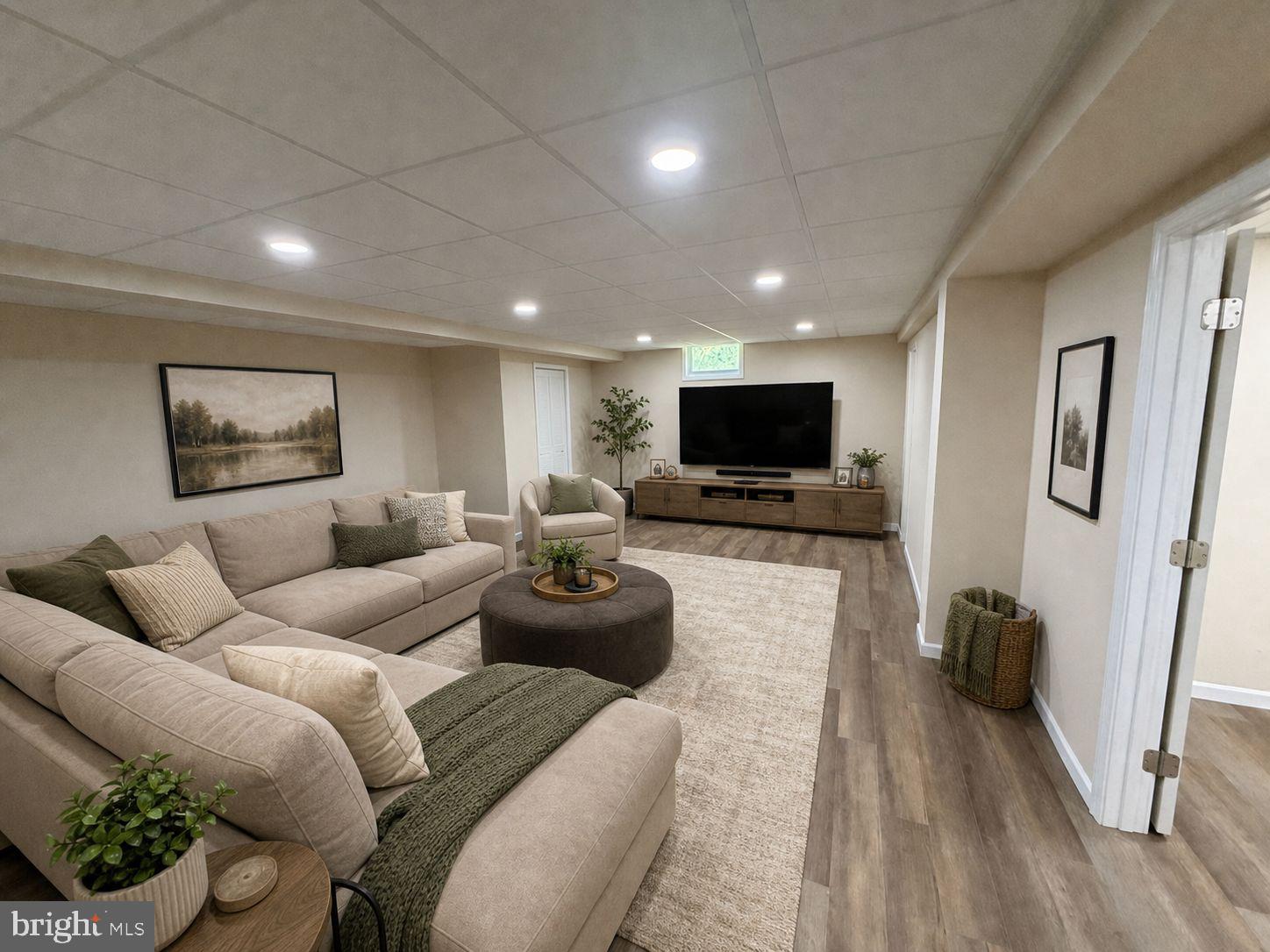 NOB HILL ESTATES - Residential