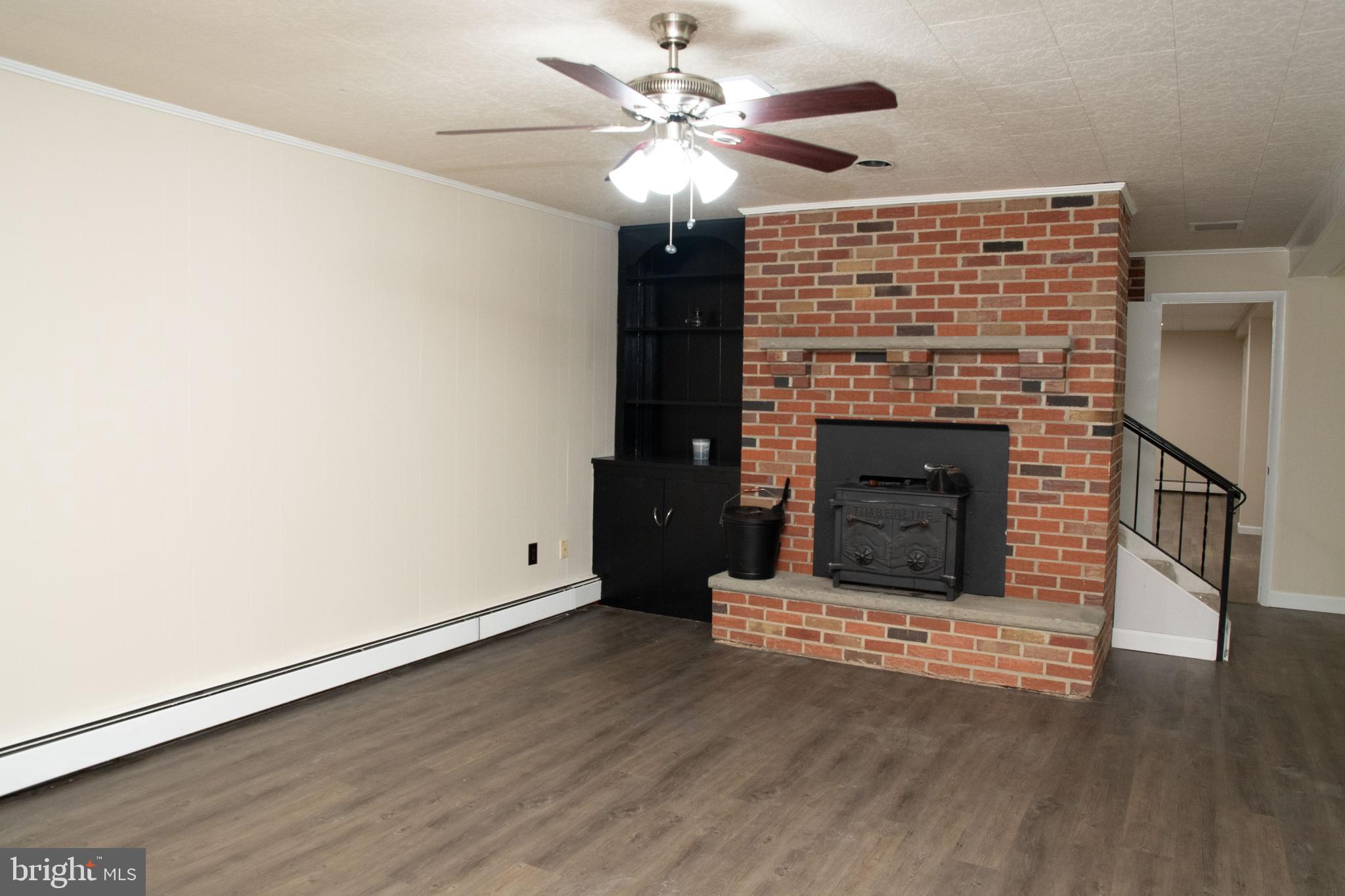 NOB HILL ESTATES - Residential