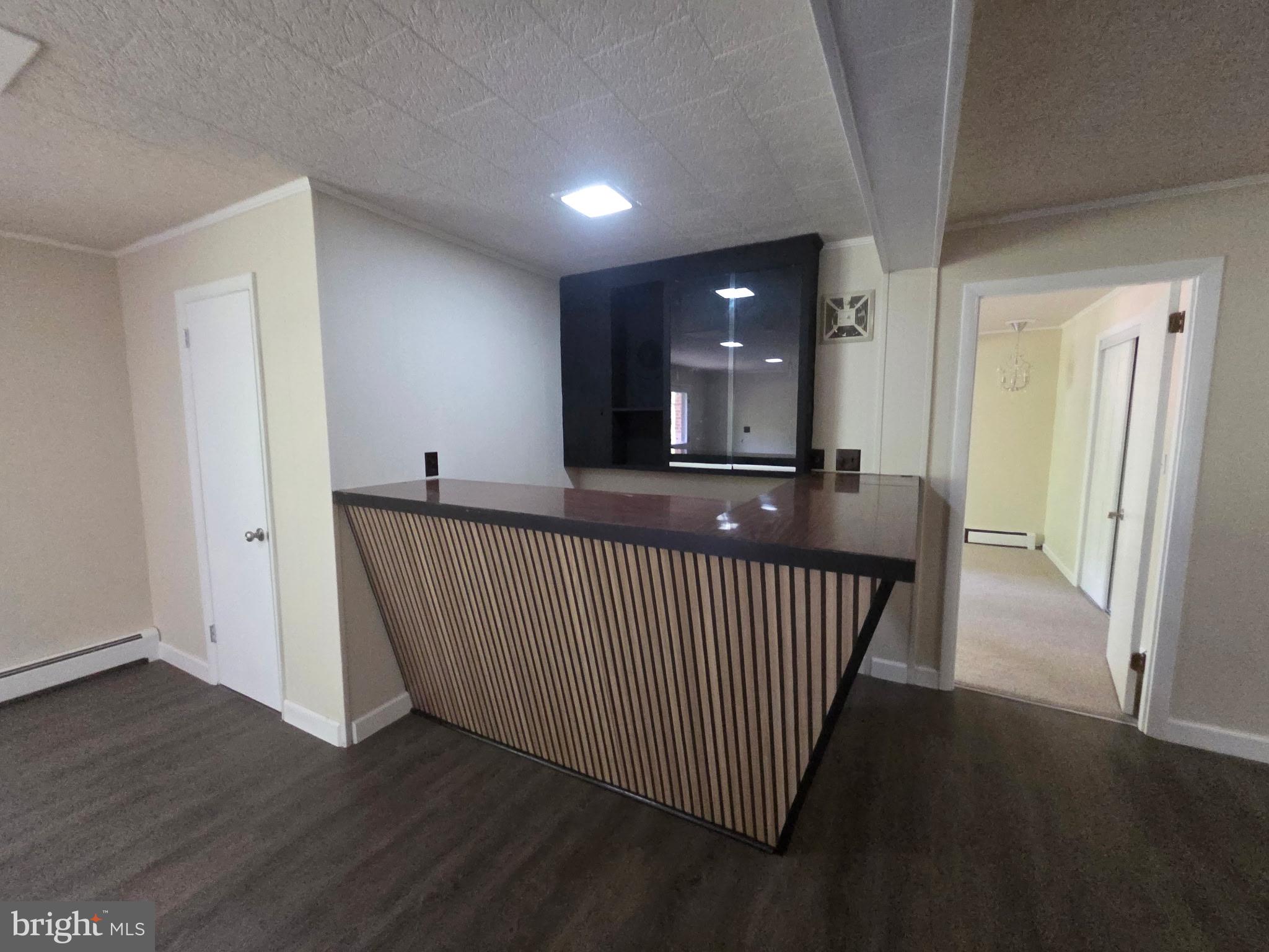 NOB HILL ESTATES - Residential