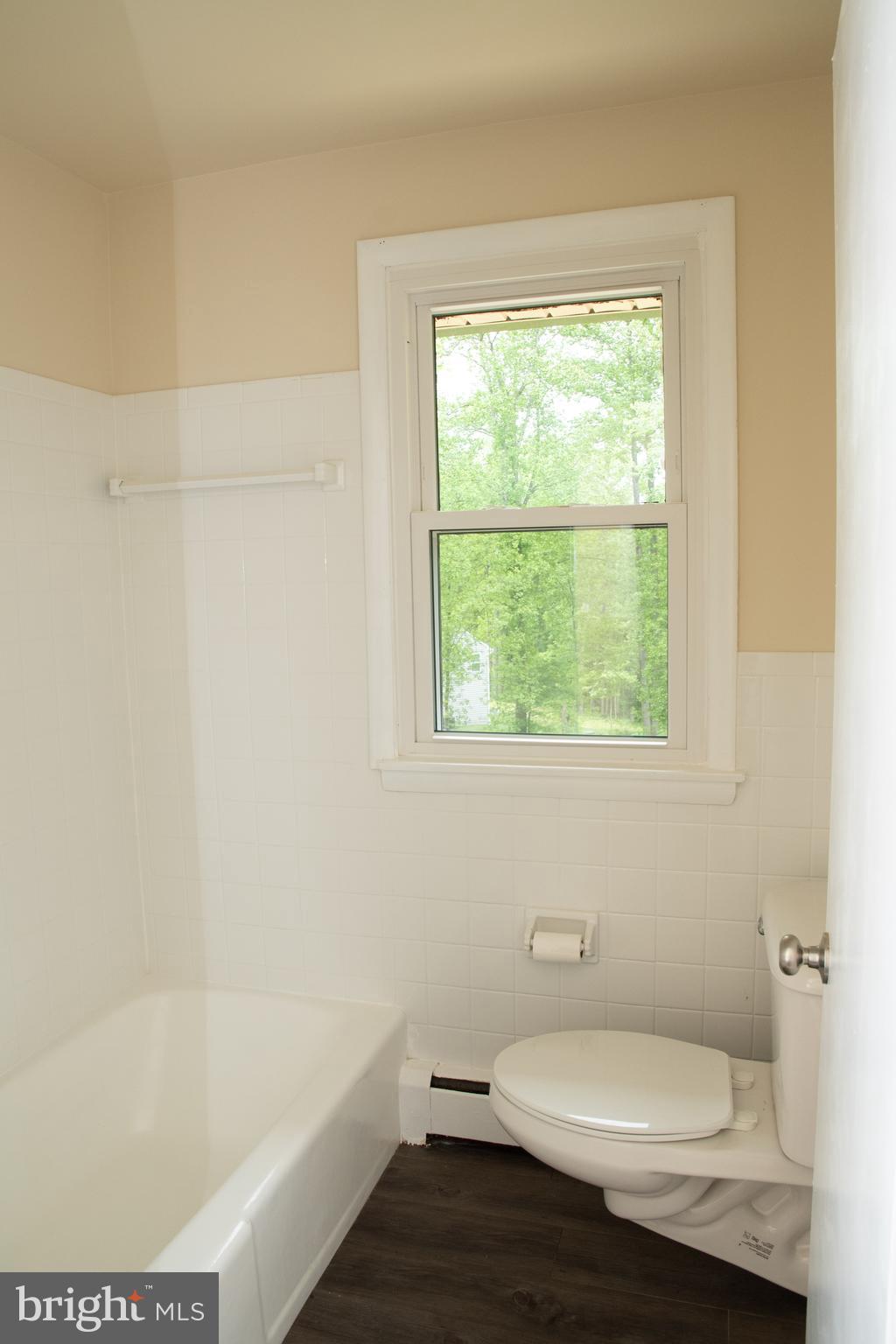 NOB HILL ESTATES - Residential