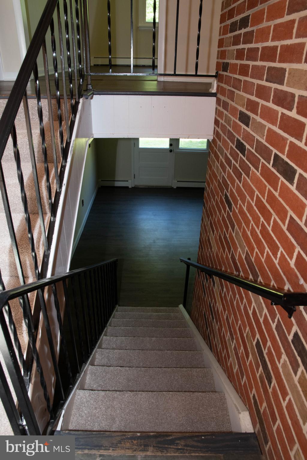 NOB HILL ESTATES - Residential