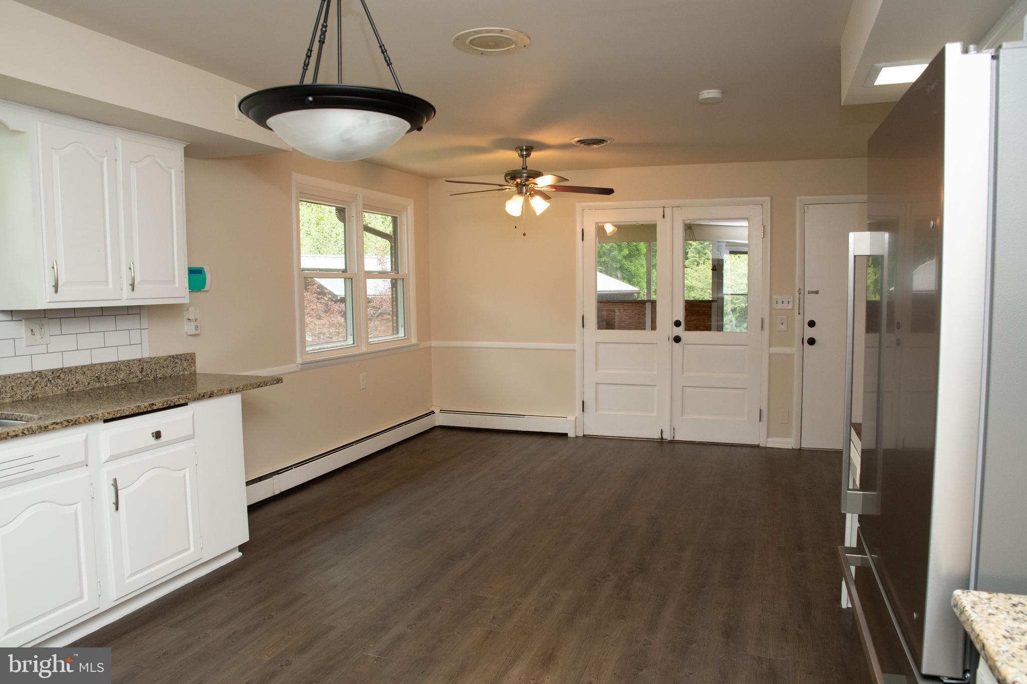 NOB HILL ESTATES - Residential