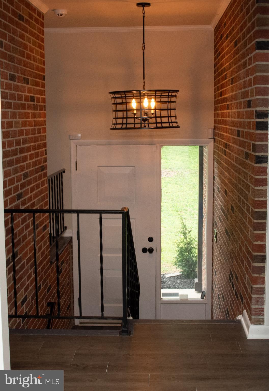 NOB HILL ESTATES - Residential
