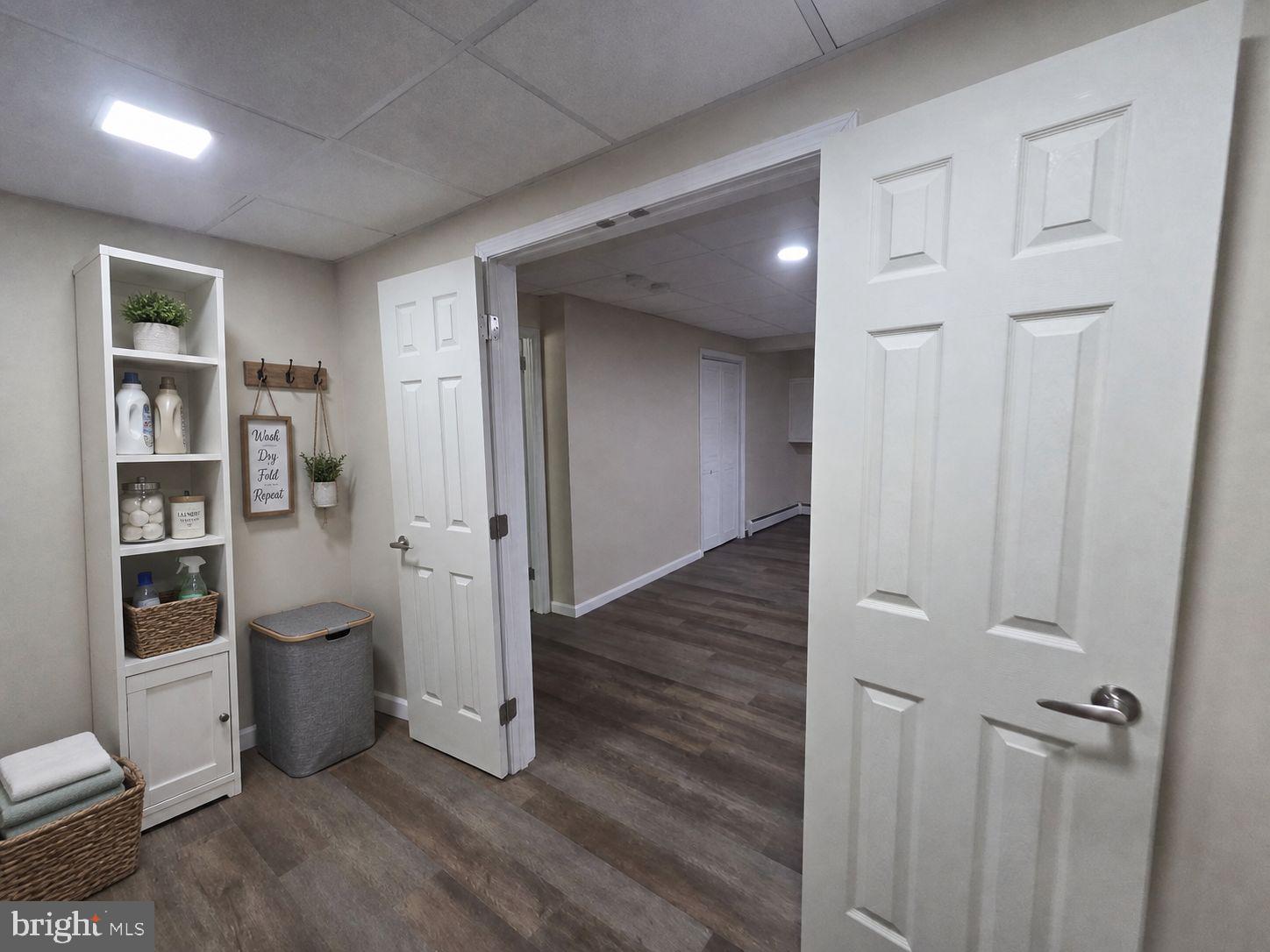 NOB HILL ESTATES - Residential