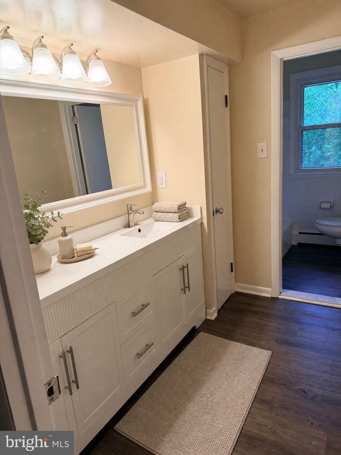 NOB HILL ESTATES - Residential