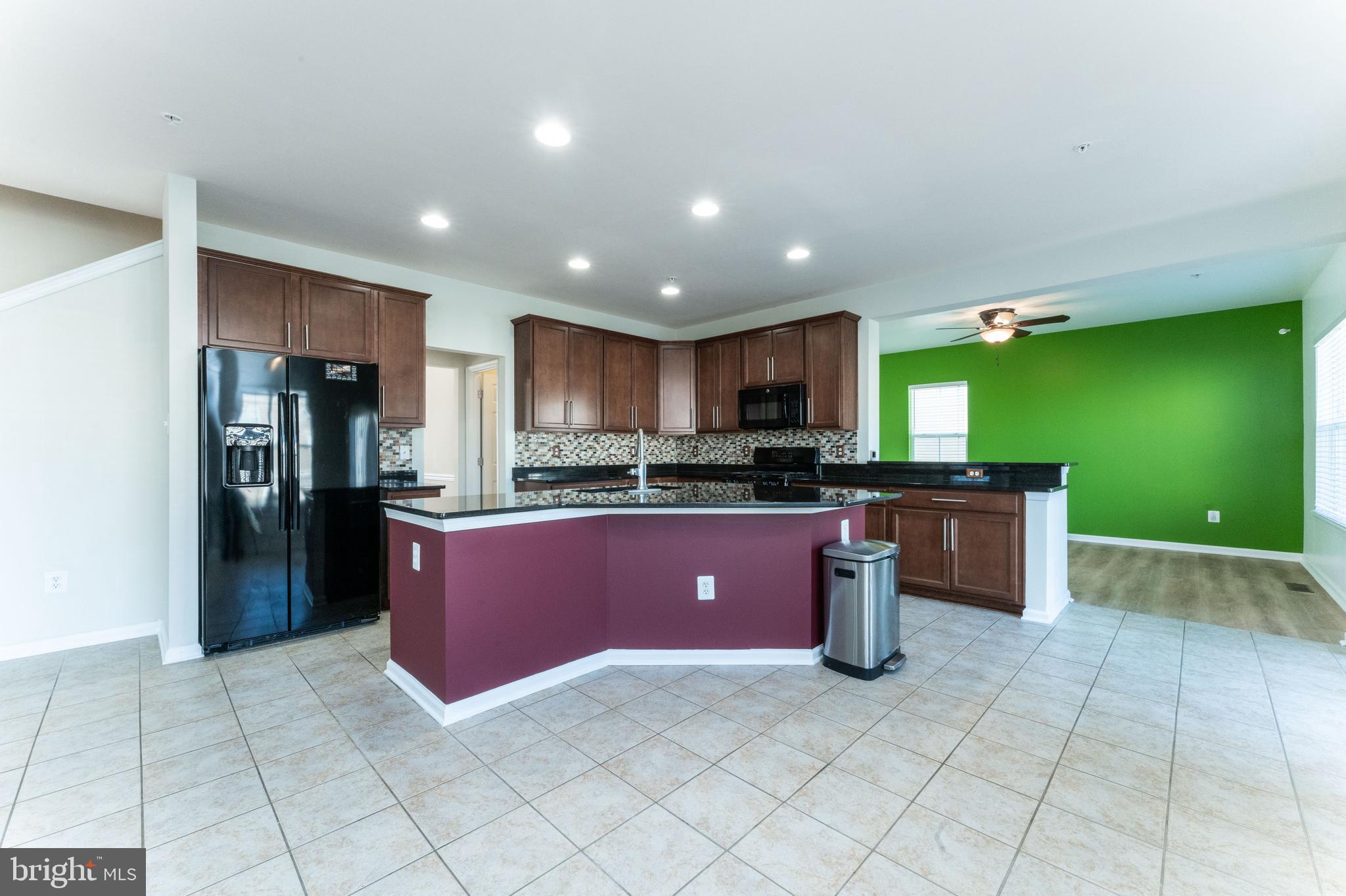 PARKSIDE AT WESTPHALIA - Residential