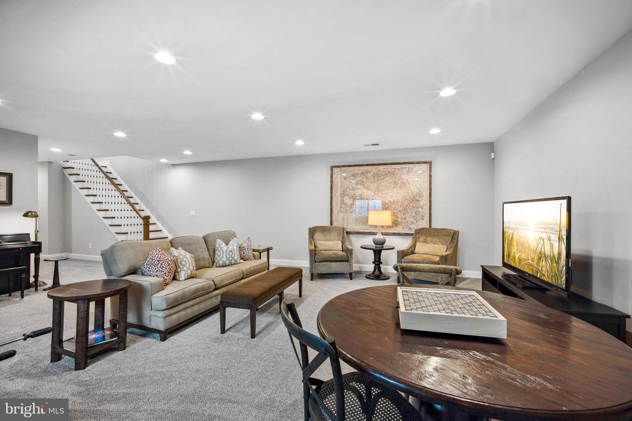 FALLS PARK - Residential